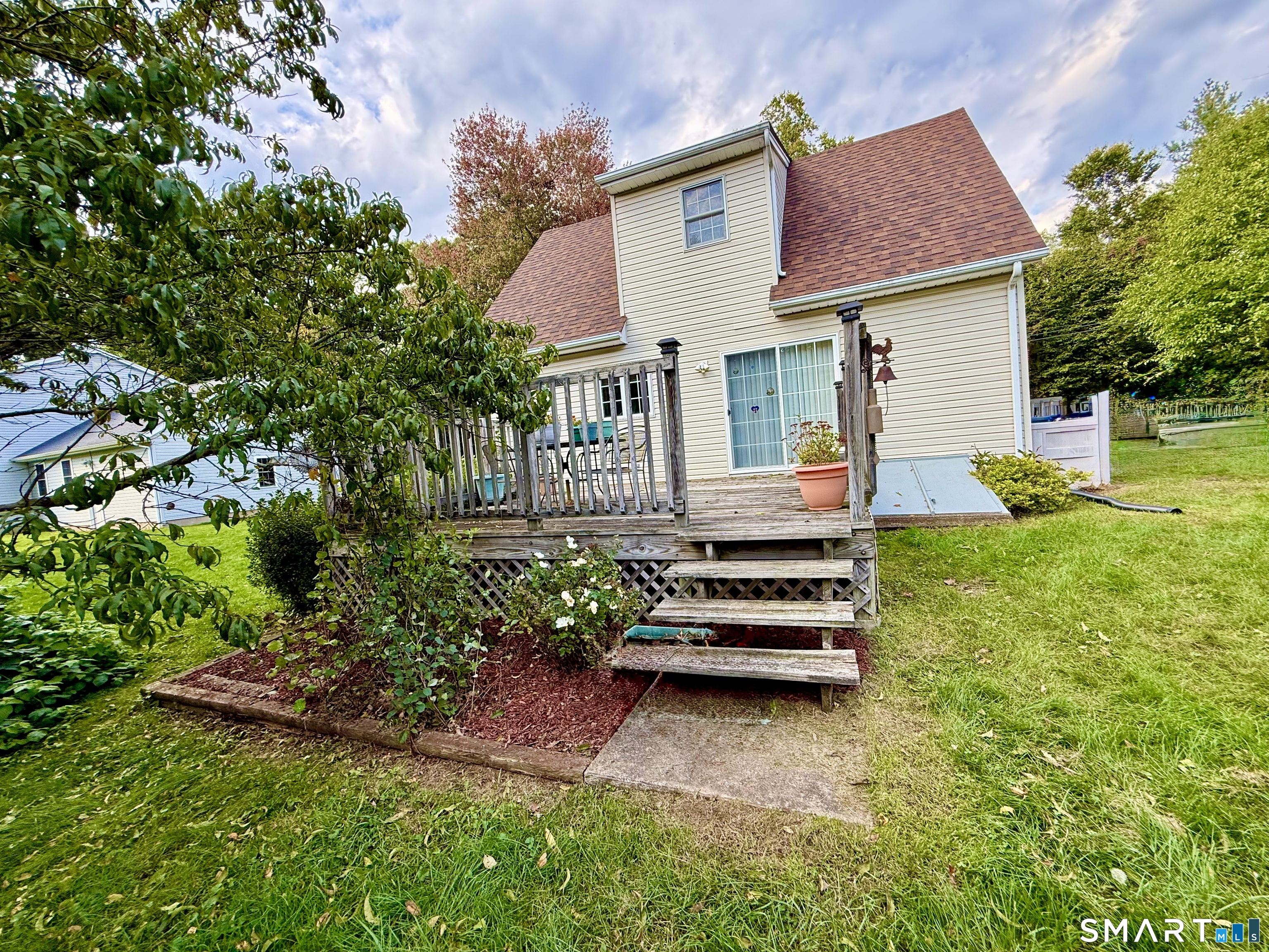 18 Bruce Avenue Property Photo 6