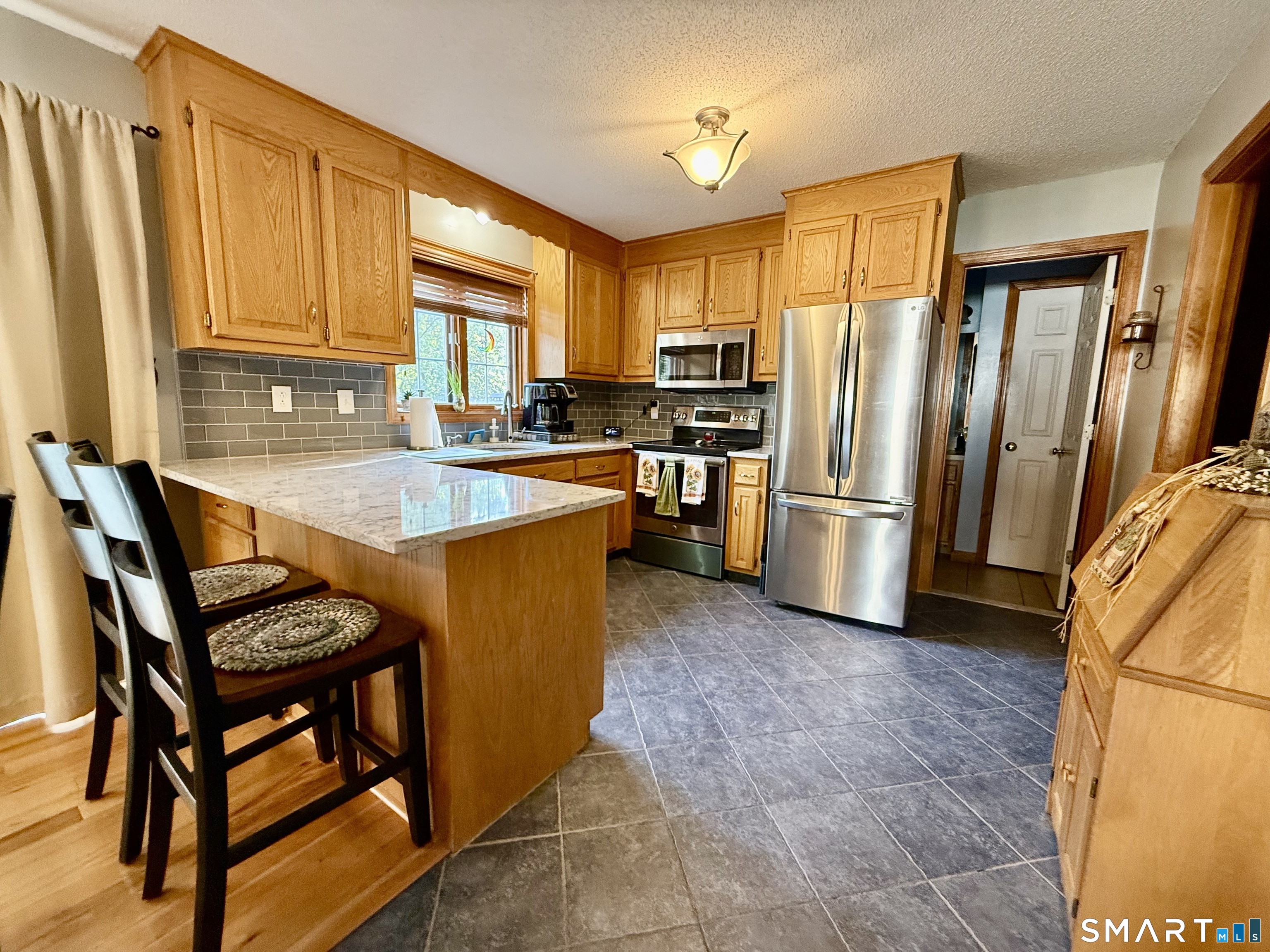 18 Bruce Avenue Property Photo 11