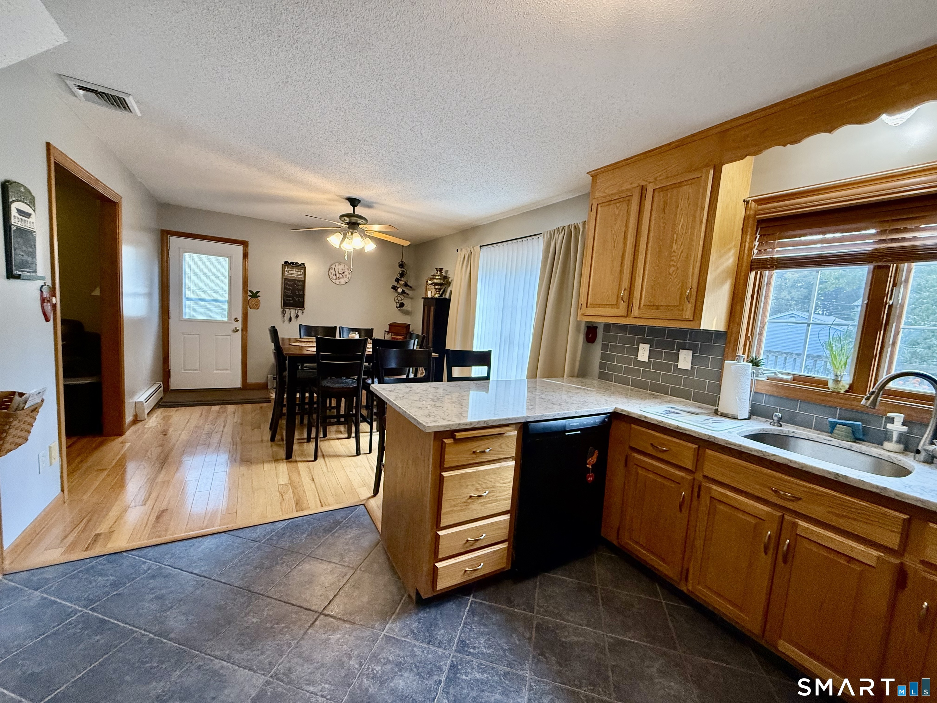 18 Bruce Avenue Property Photo 12