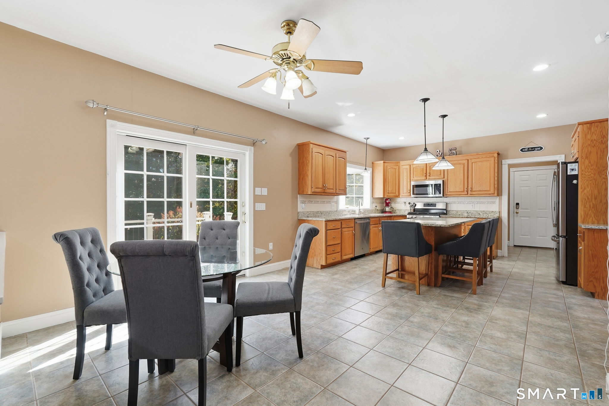 55 Madison Way Property Photo 5