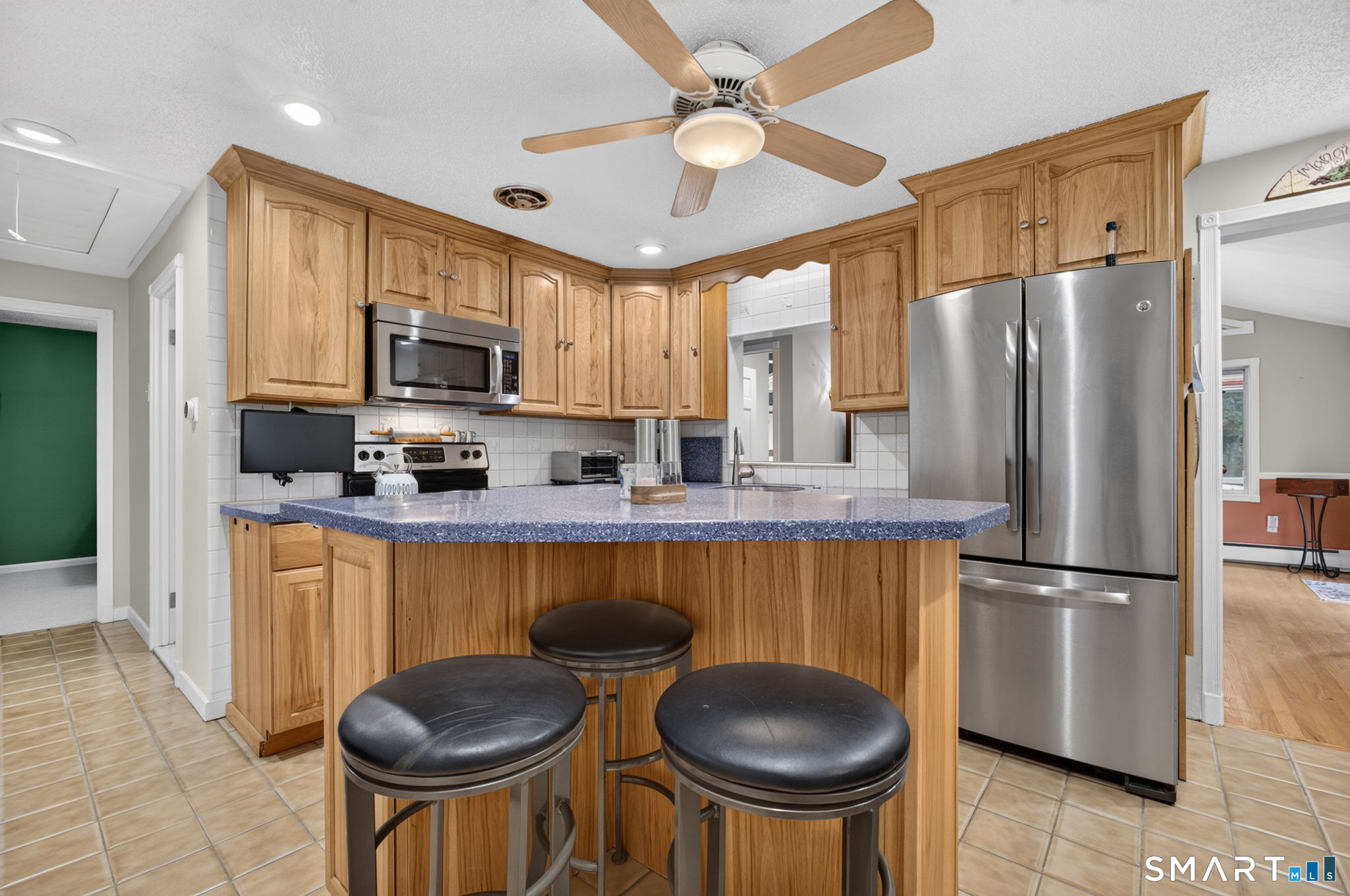 765 Hill Street Property Photo 11