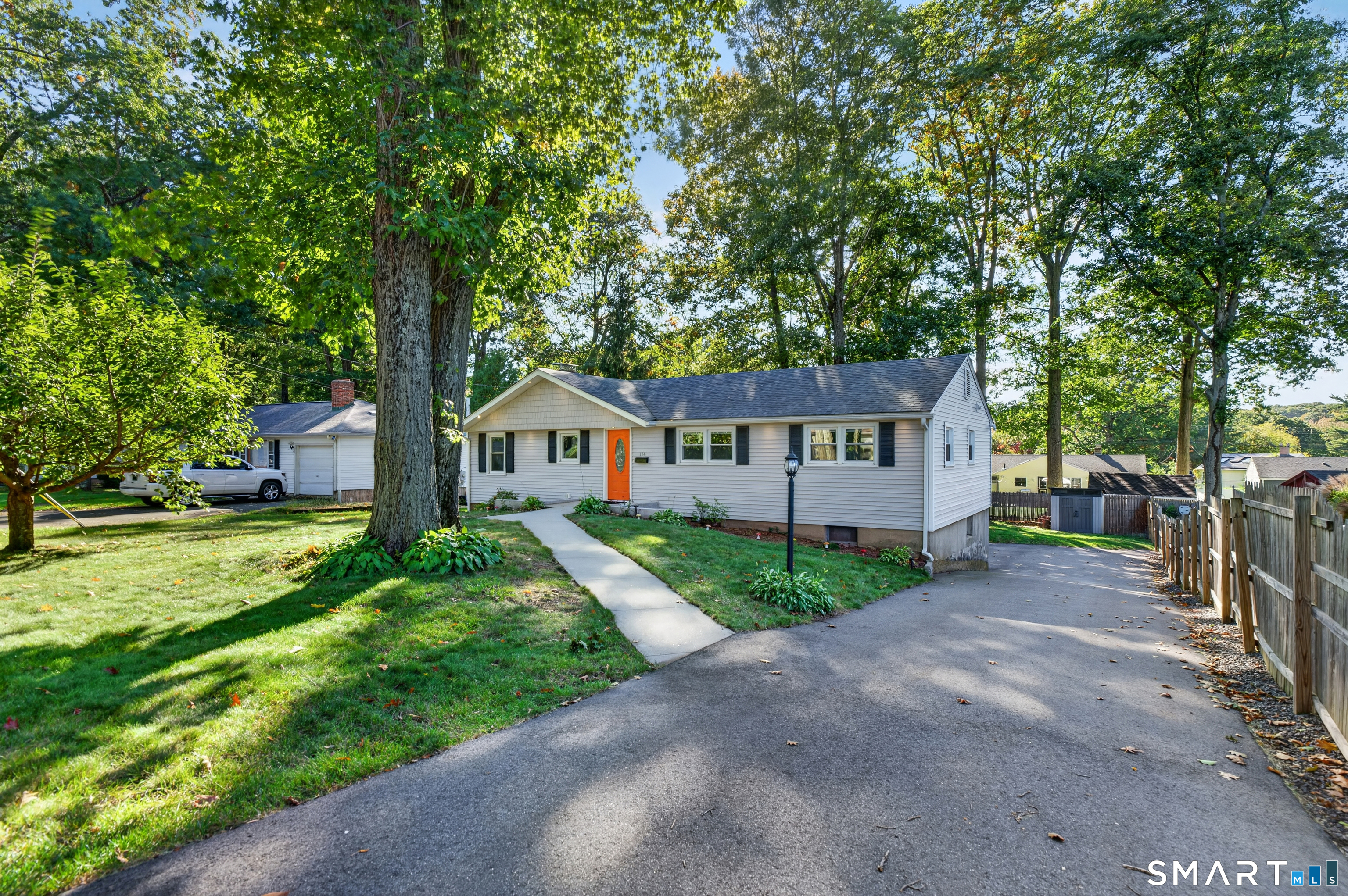 114 Forest Drive Property Photo 3