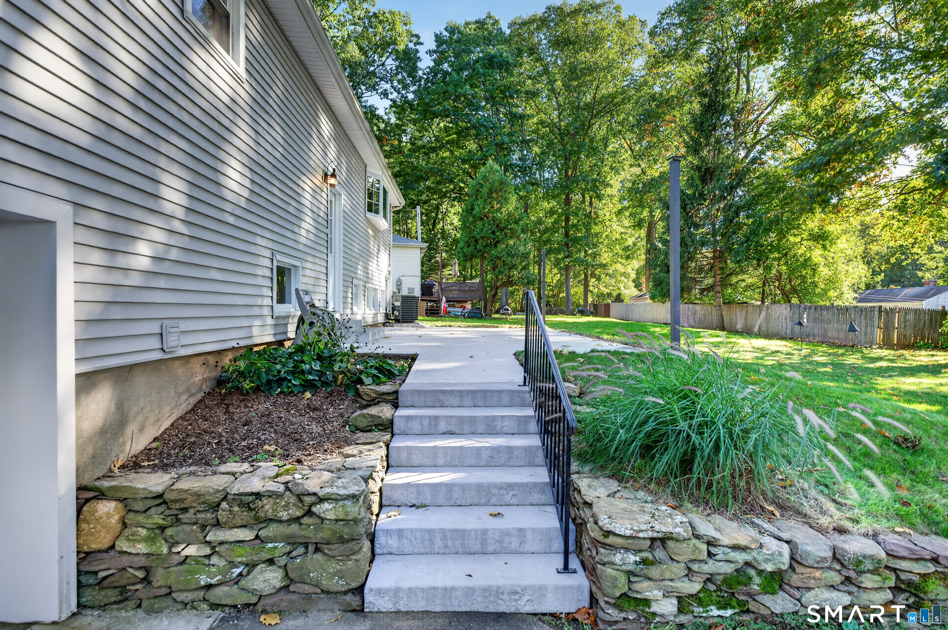 114 Forest Drive Property Photo 6