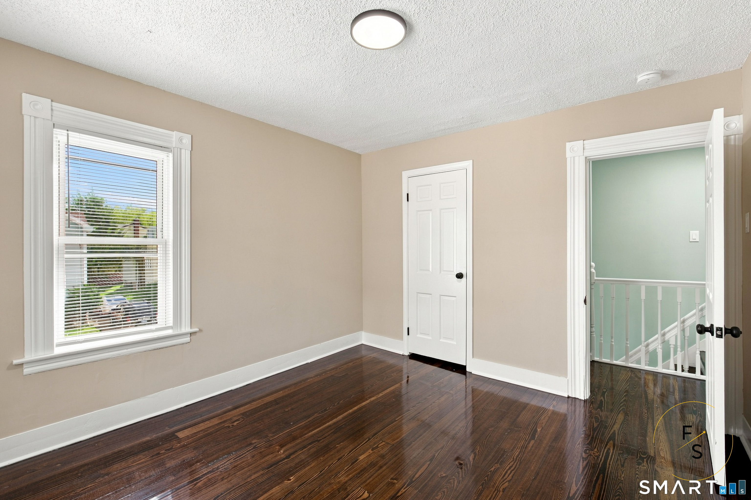 100 Austin Street Property Photo 18