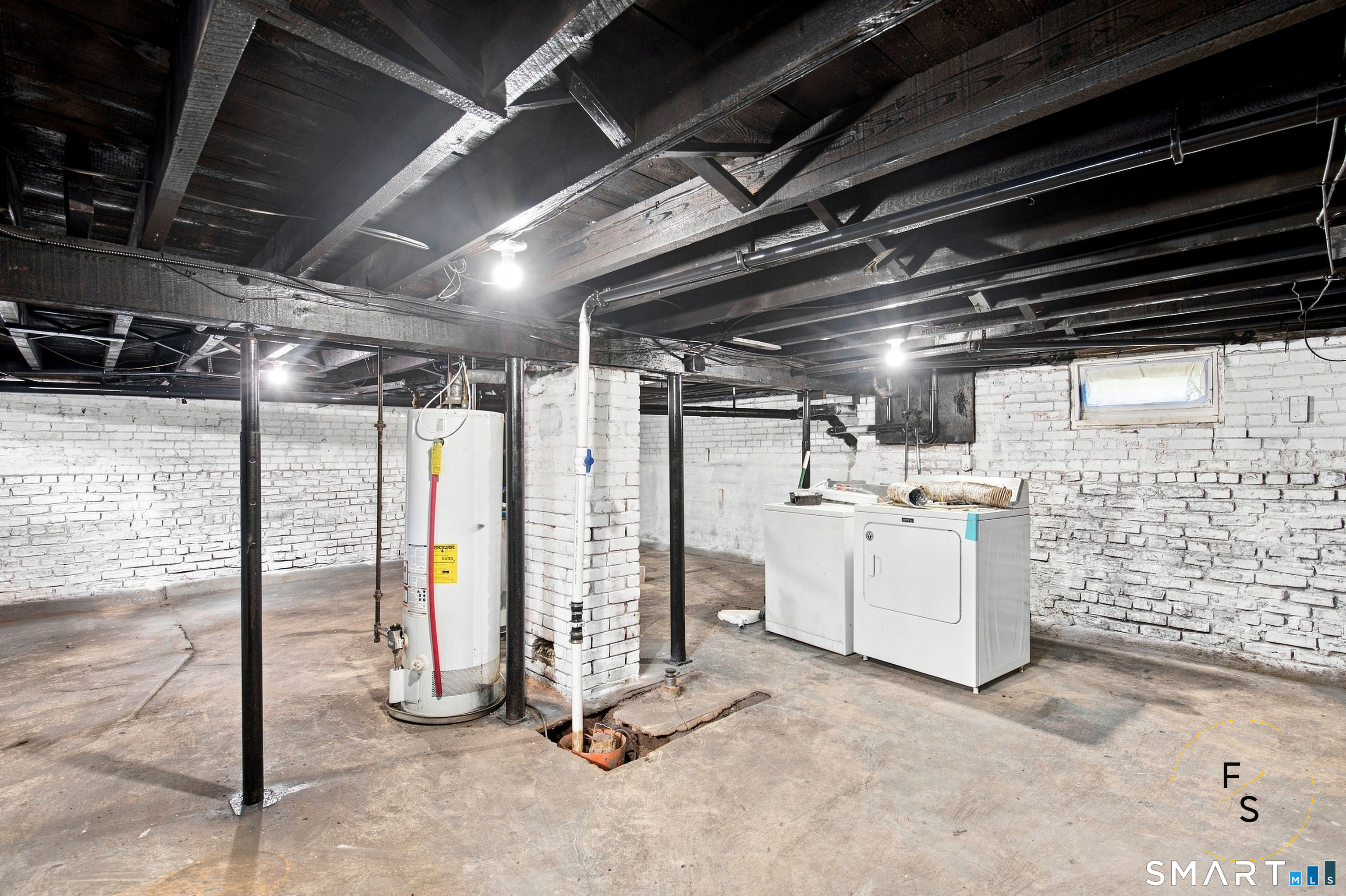 100 Austin Street Property Photo 26