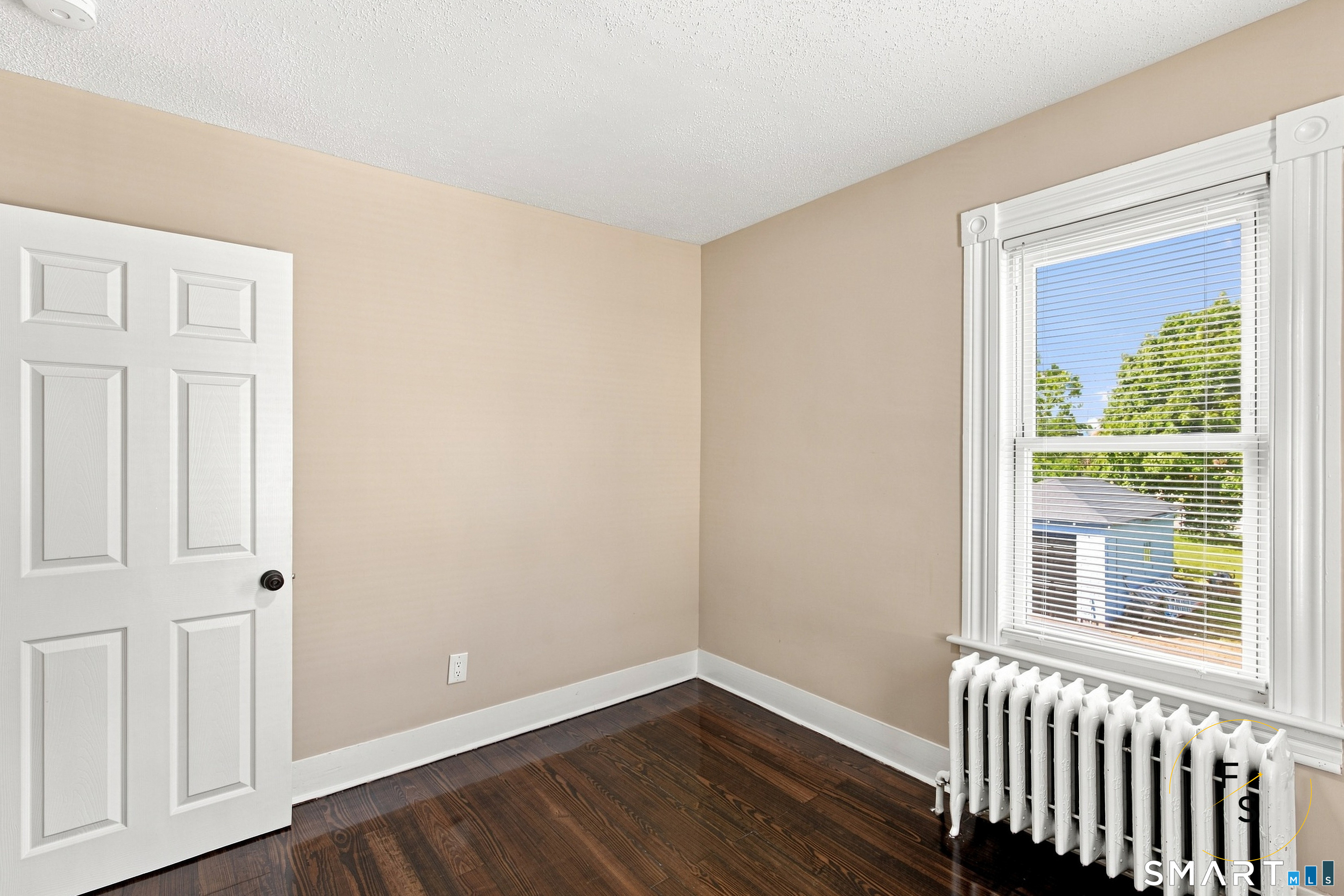 100 Austin Street Property Photo 29
