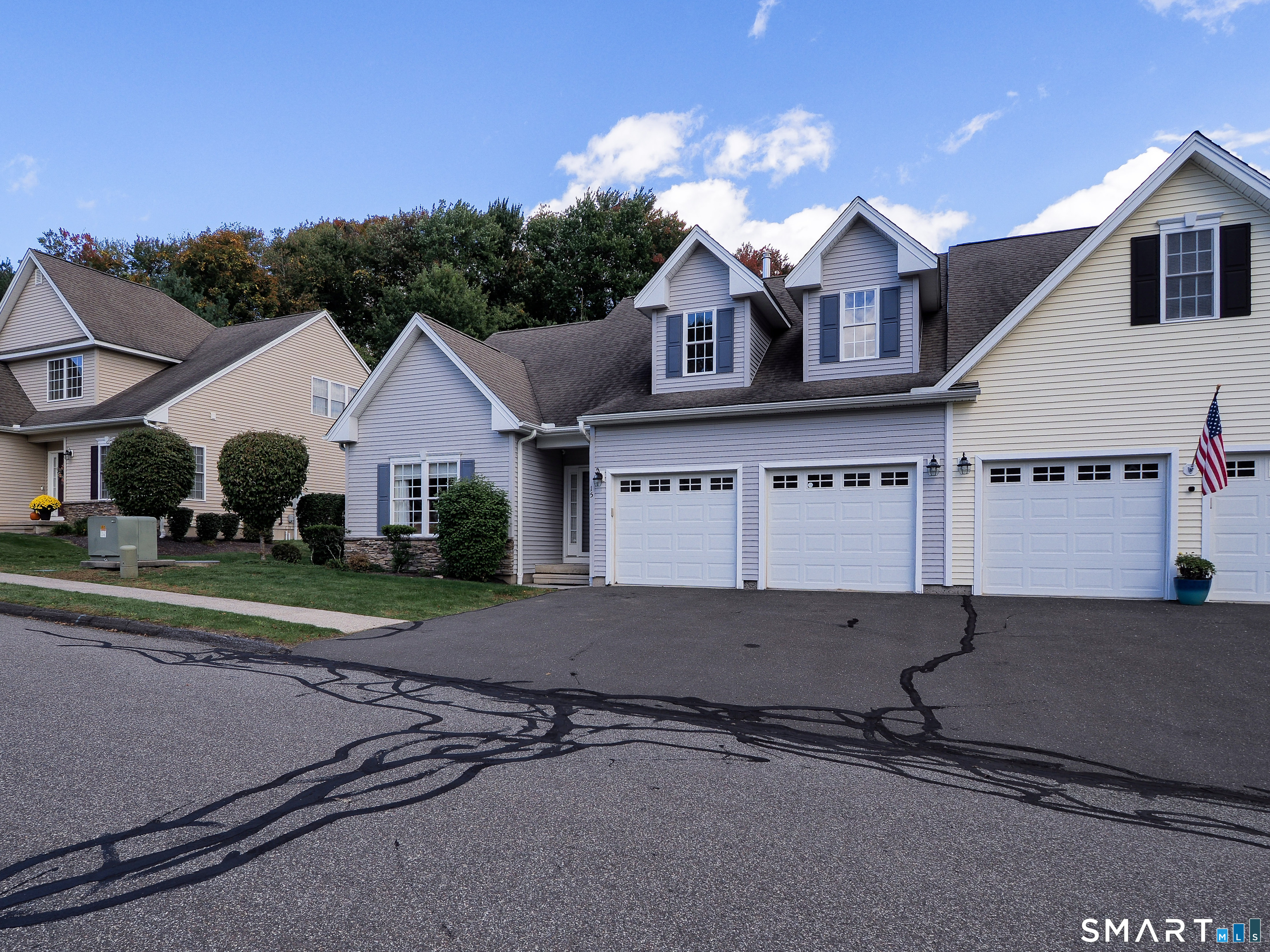 15 Hampshire 15 Drive Property Photo 26