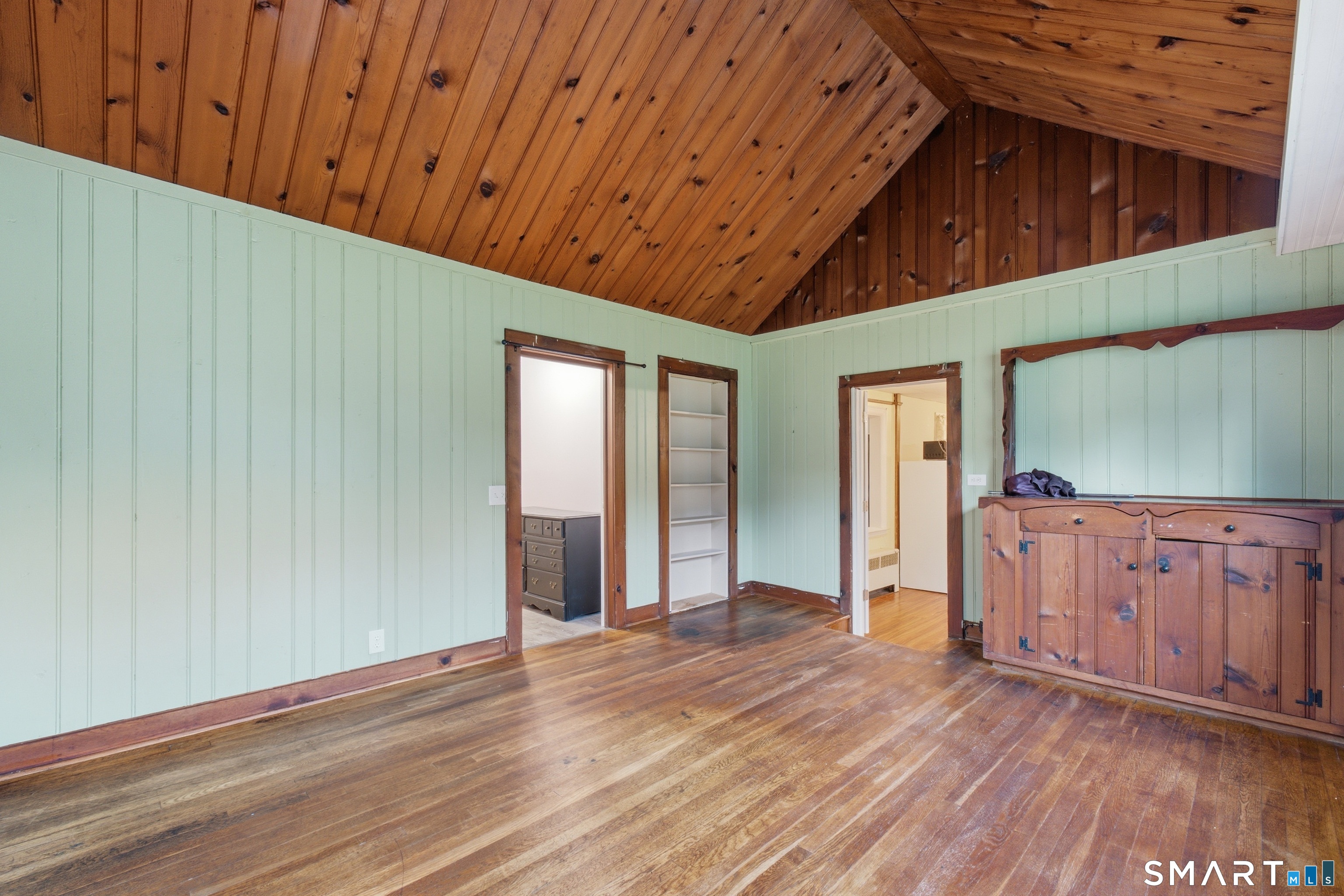 10 Walnut Avenue Property Photo 14