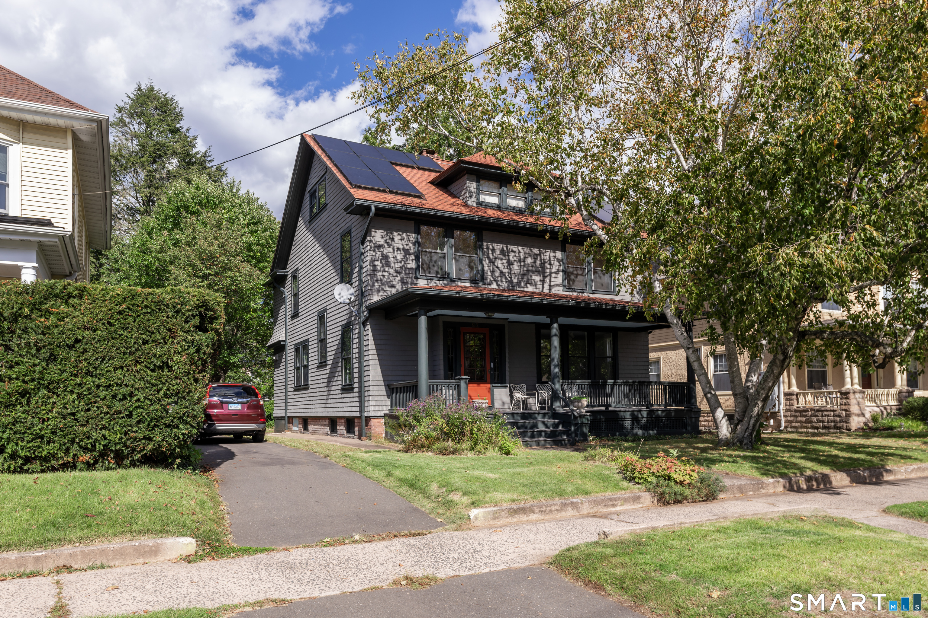 813 Edgewood Avenue Property Photo 1