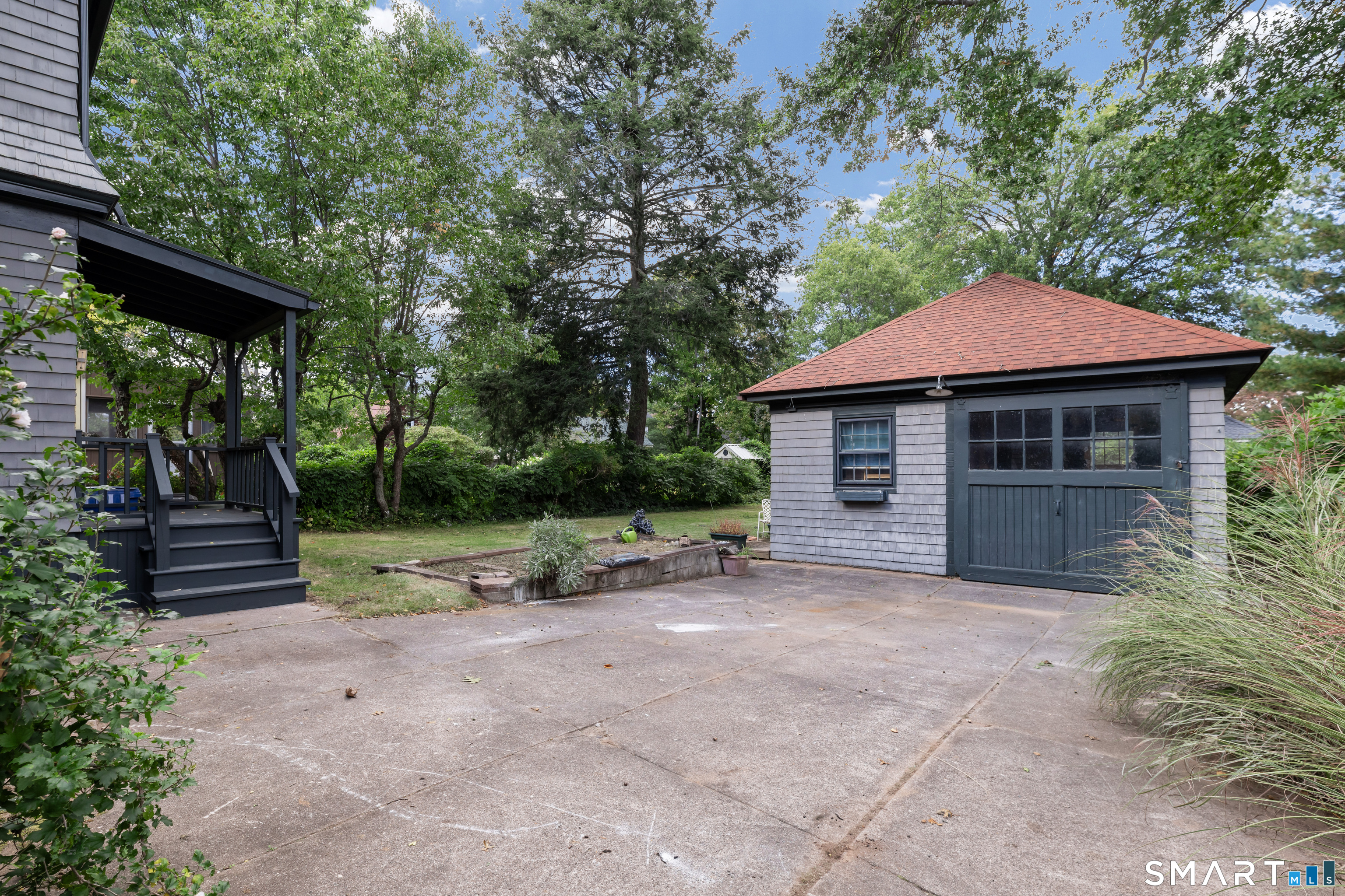813 Edgewood Avenue Property Photo 32