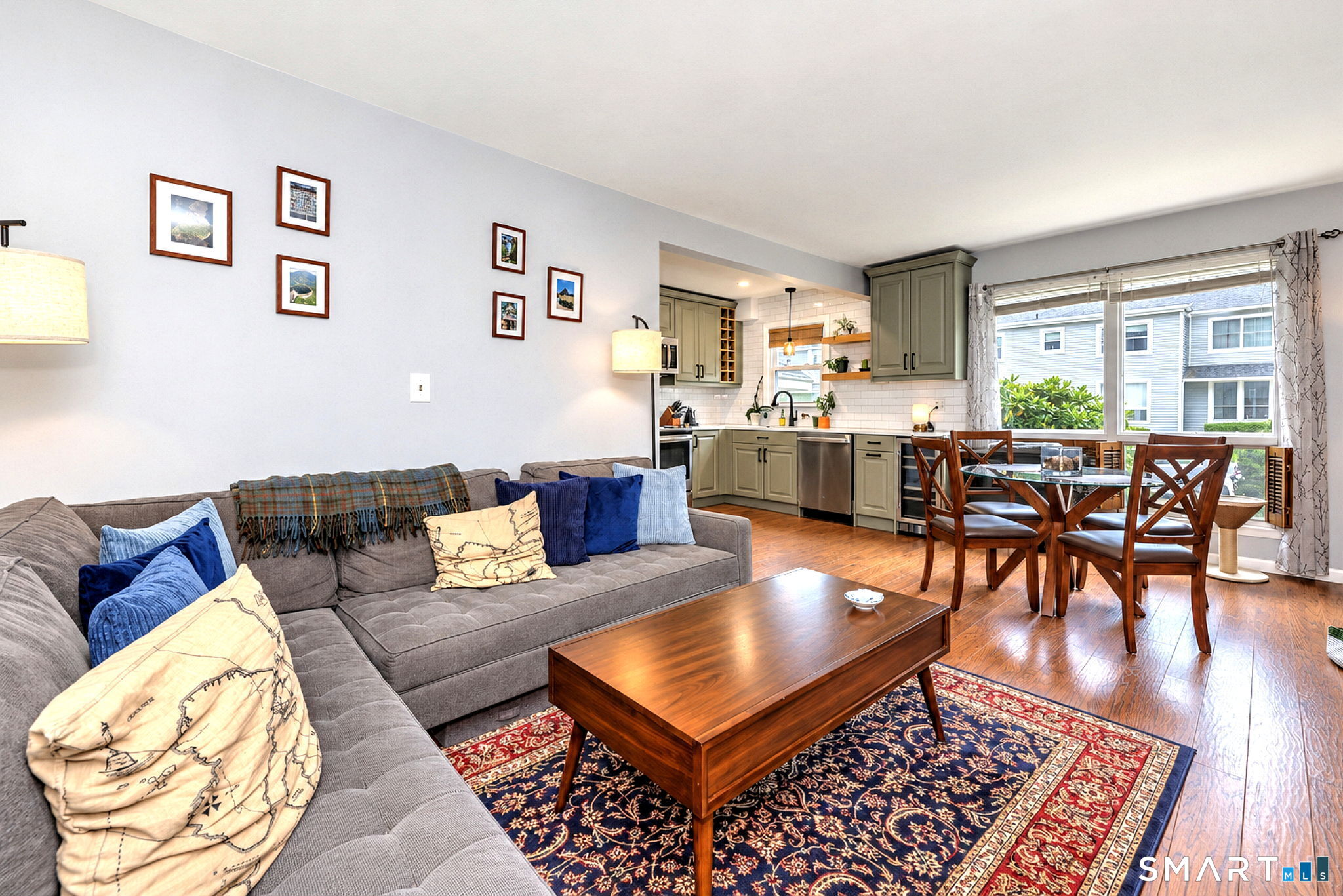 24212352 Property Photo 10