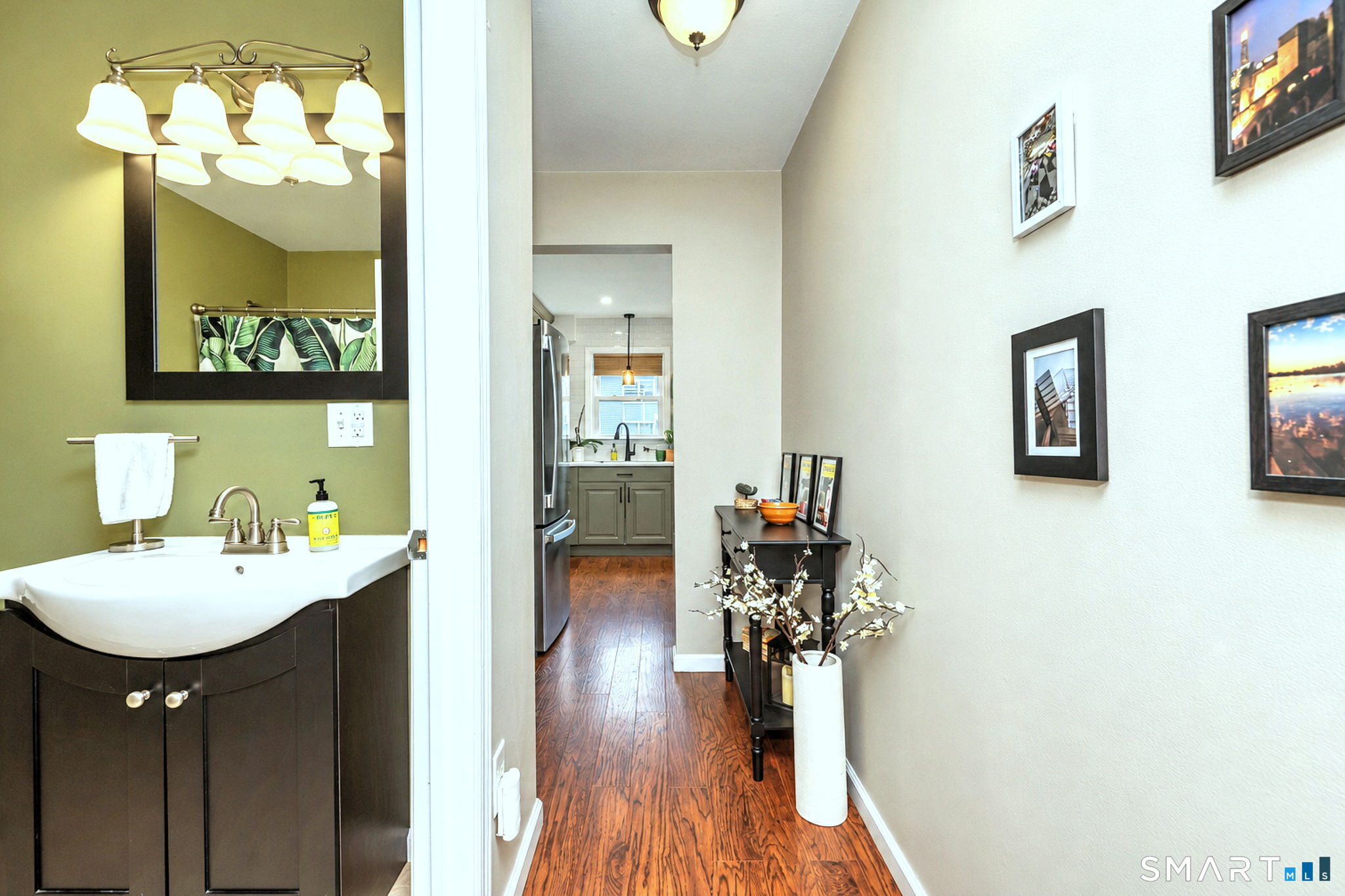 24212352 Property Photo 13