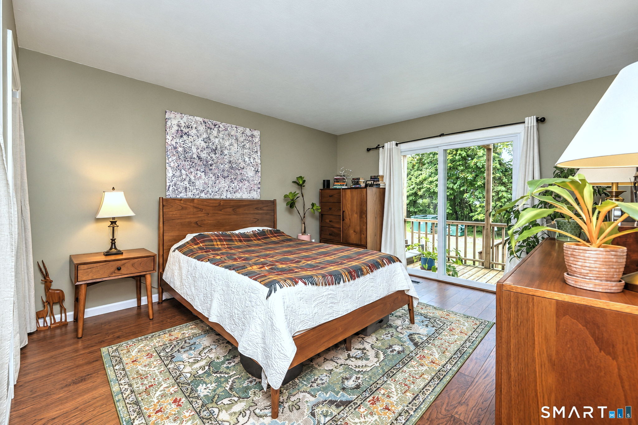 24212352 Property Photo 15