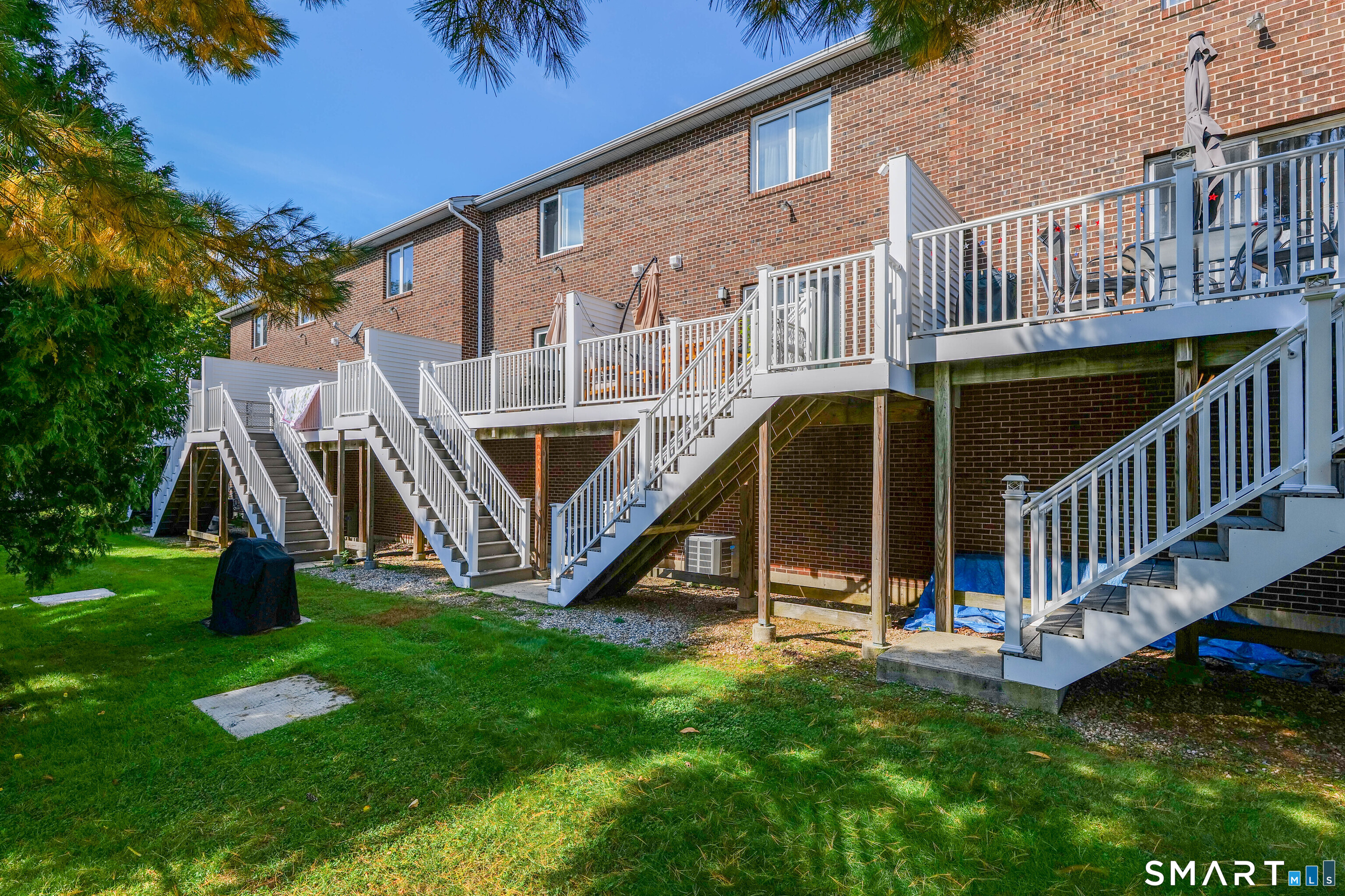 30 Sheila 7 Court Property Photo 22