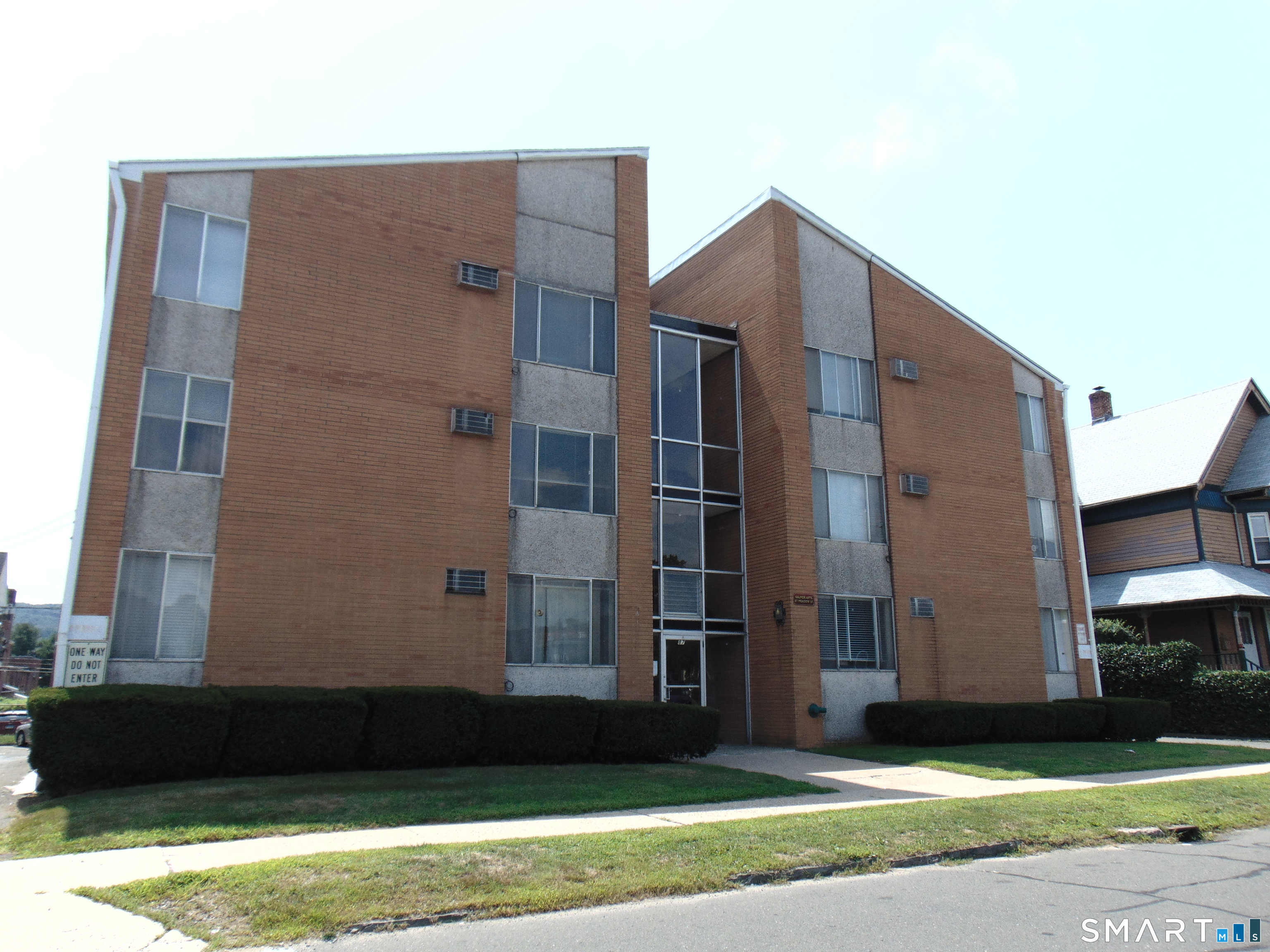 87 Meadow Street Property Photo 1