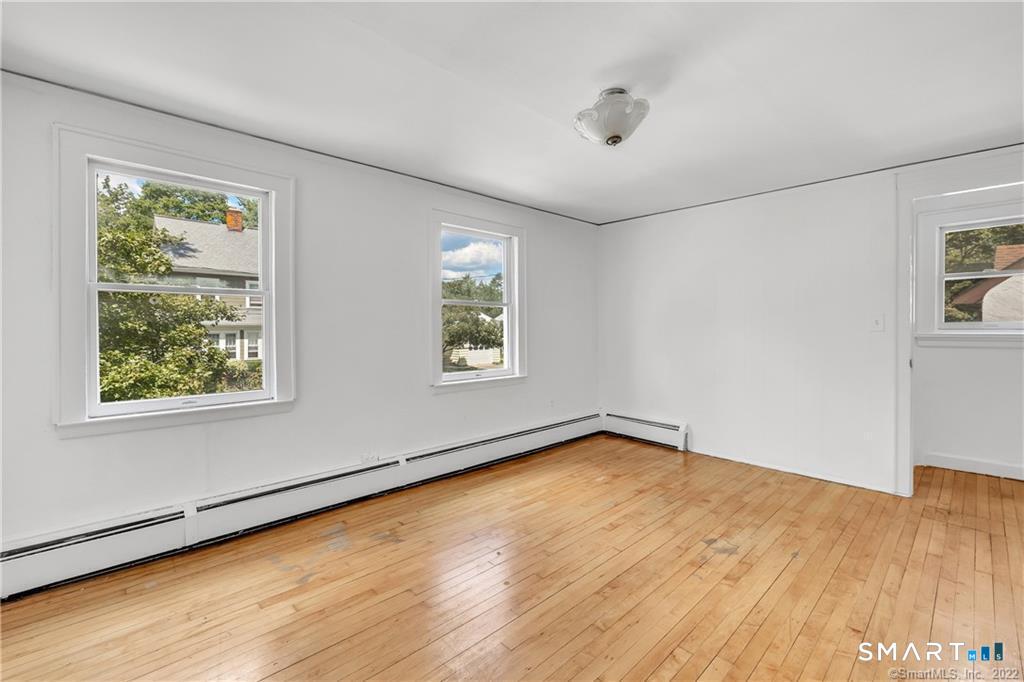 11 Hallmark Place Property Photo 15