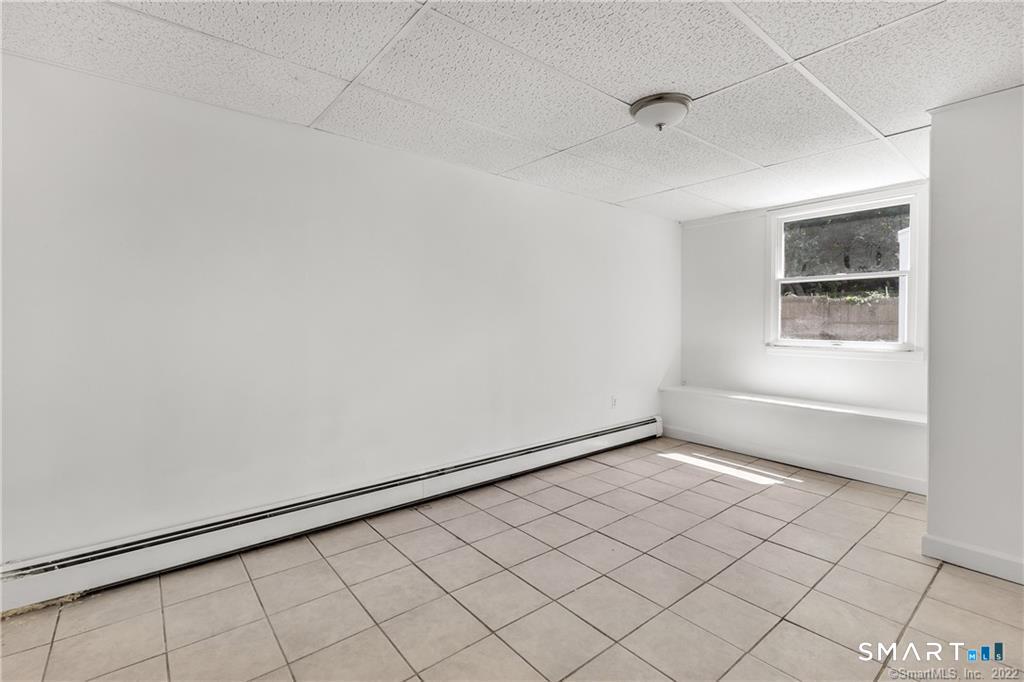 11 Hallmark Place Property Photo 18