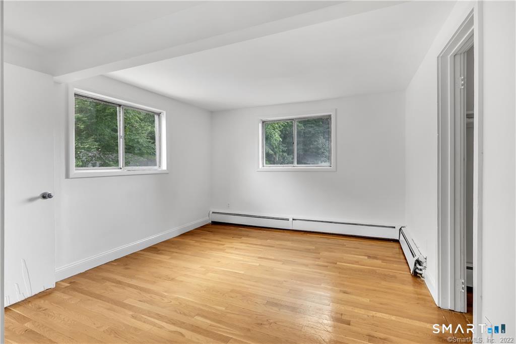 11 Hallmark Place Property Photo 26