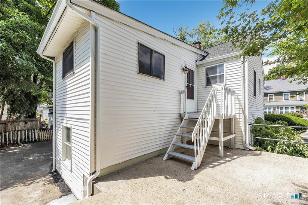 11 Hallmark Place Property Photo 33