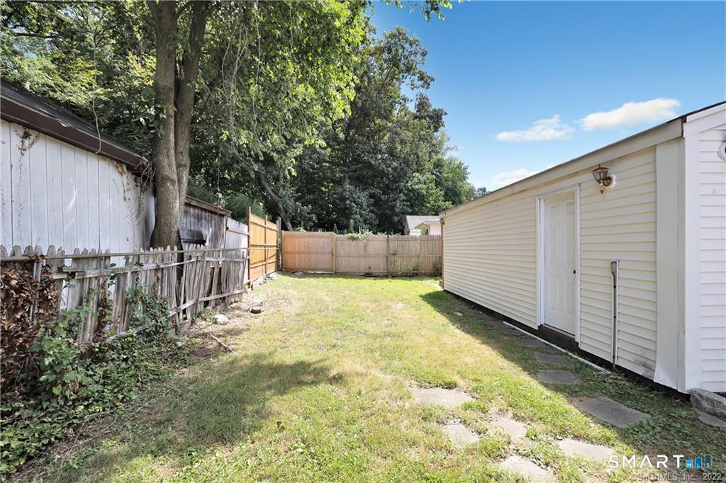 11 Hallmark Place Property Photo 36