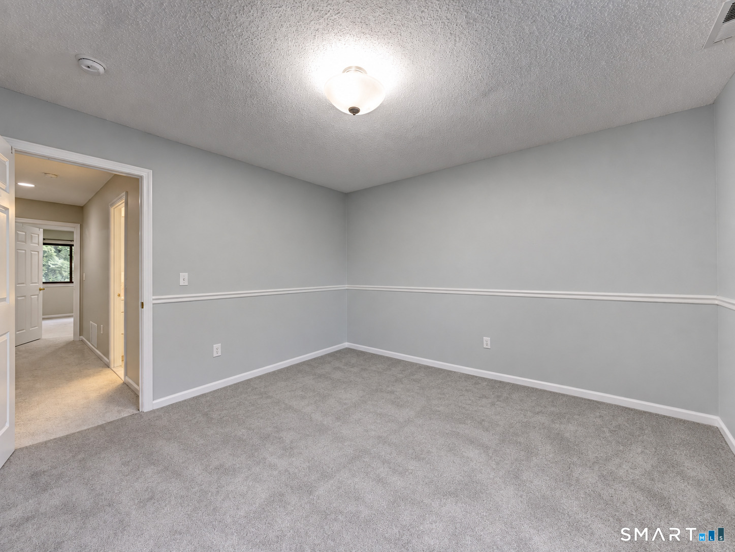 704 Mill Pond # 704 Drive Property Photo 19