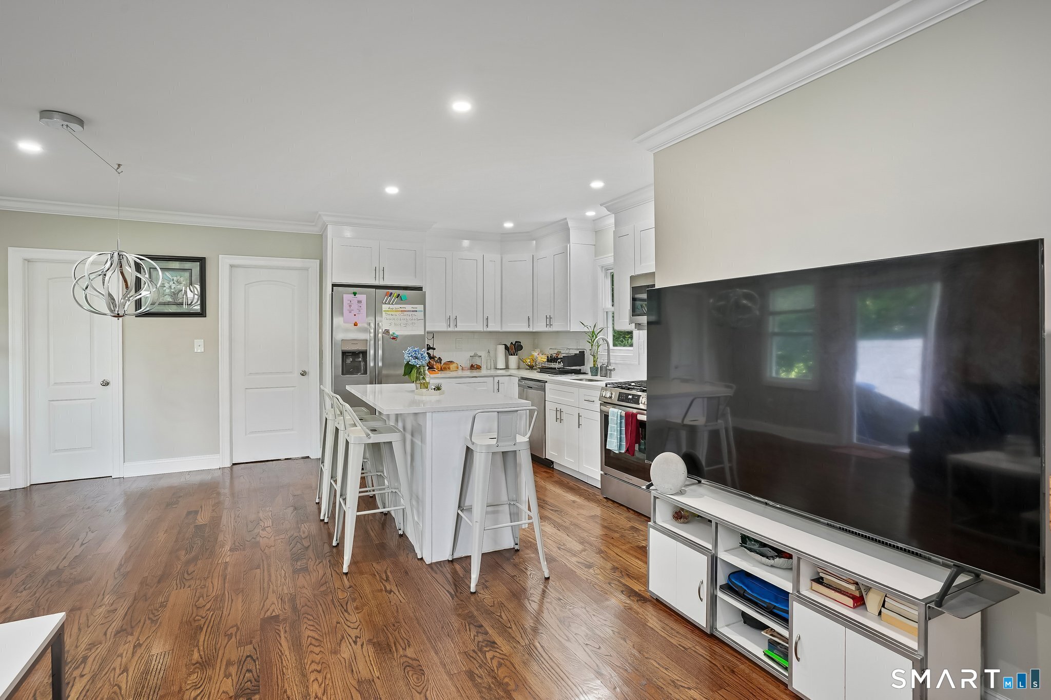 75 Hemlock Street Property Photo 7