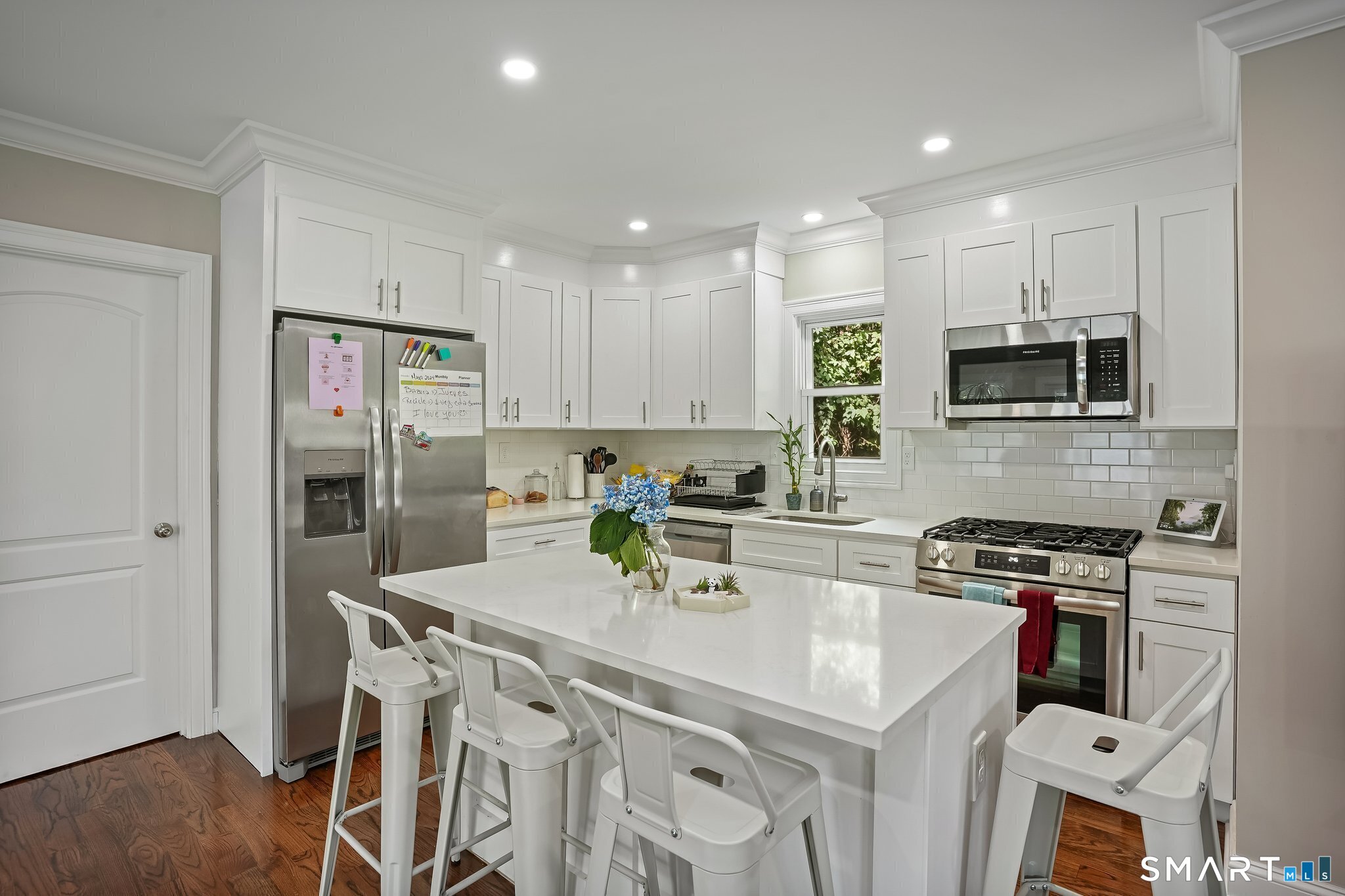 75 Hemlock Street Property Photo 8
