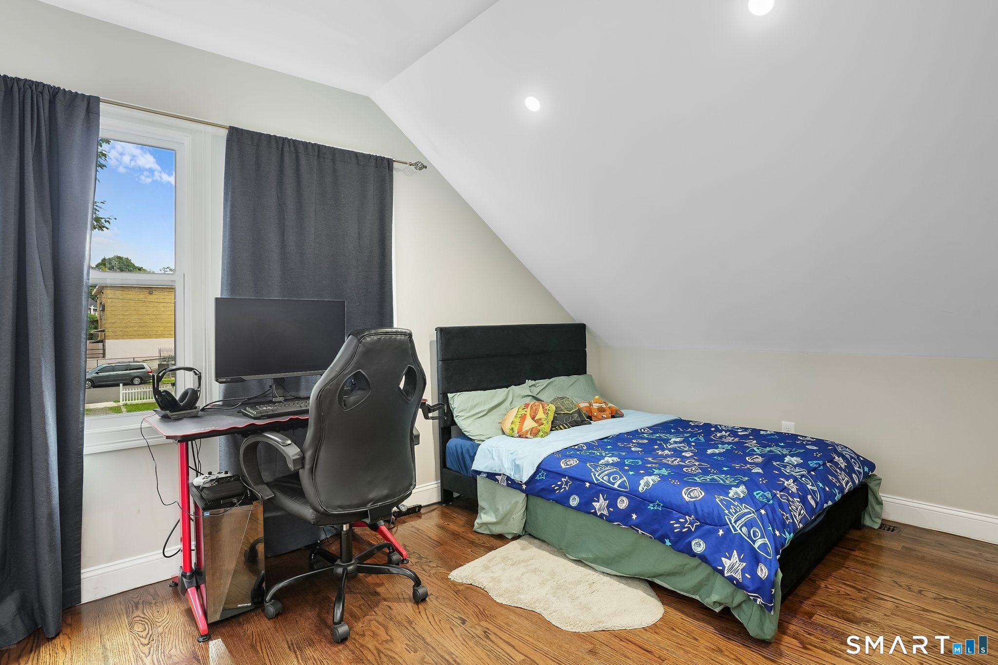 75 Hemlock Street Property Photo 21