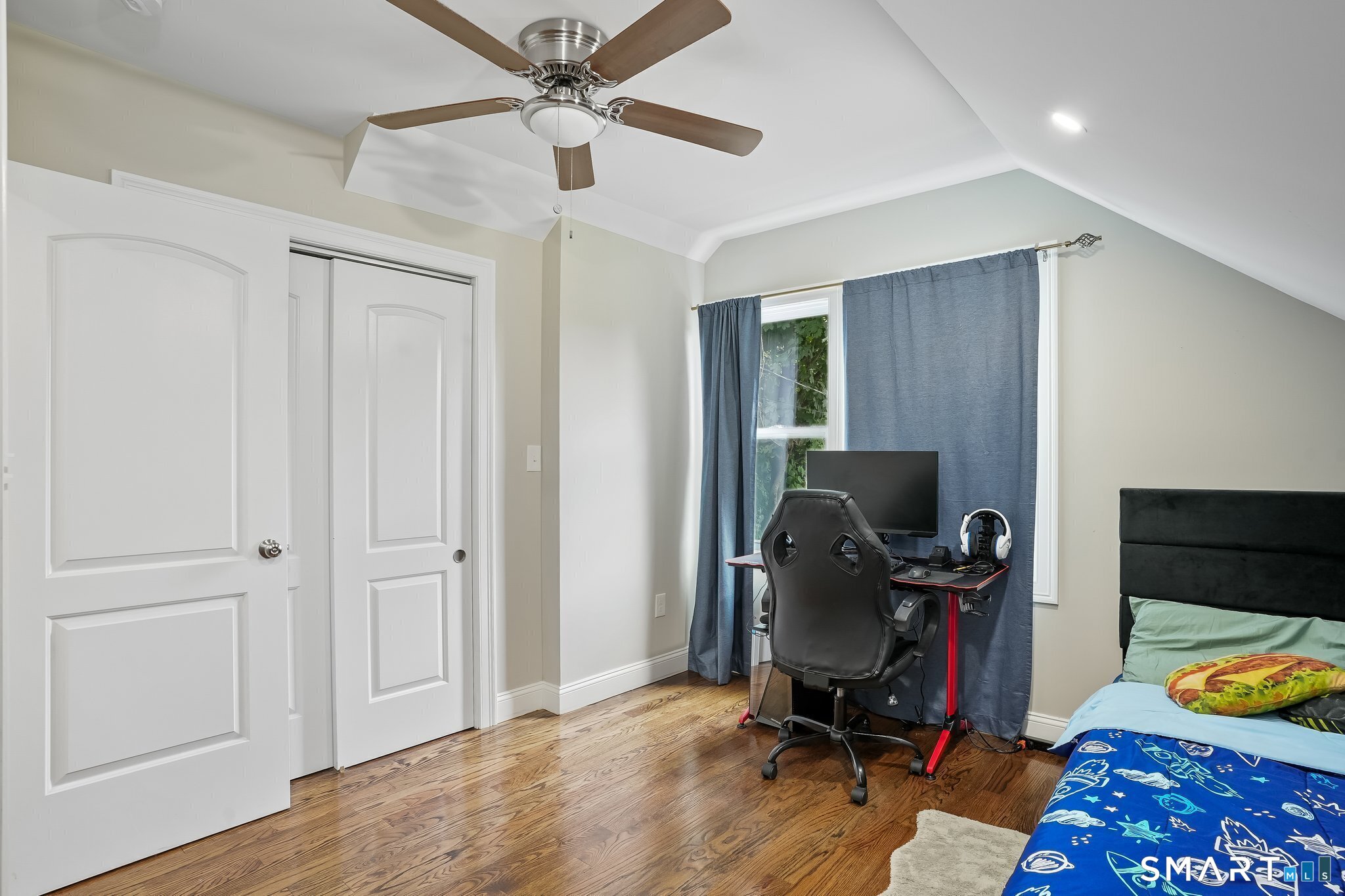 75 Hemlock Street Property Photo 22