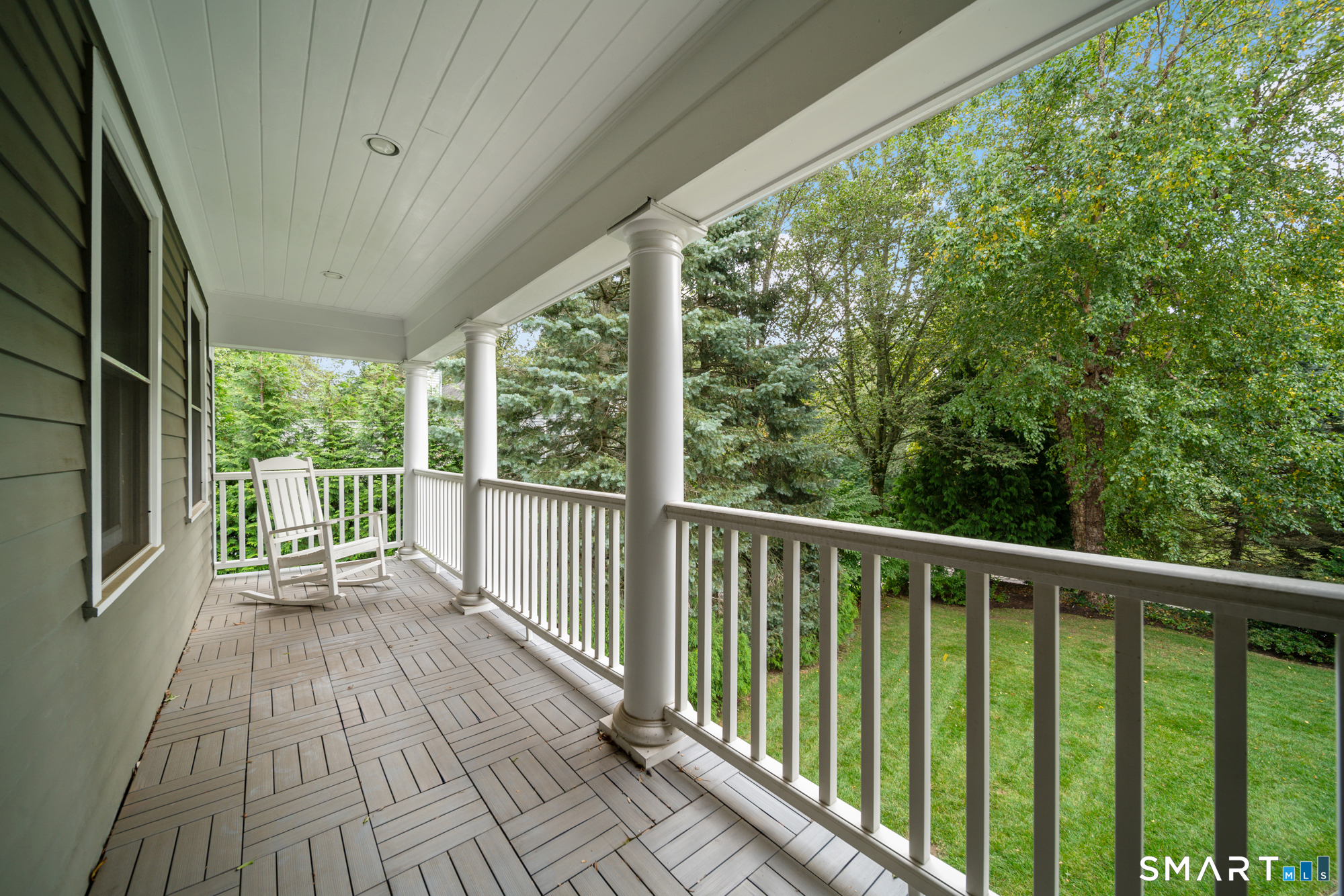 19 Christopher Lane Property Photo 28