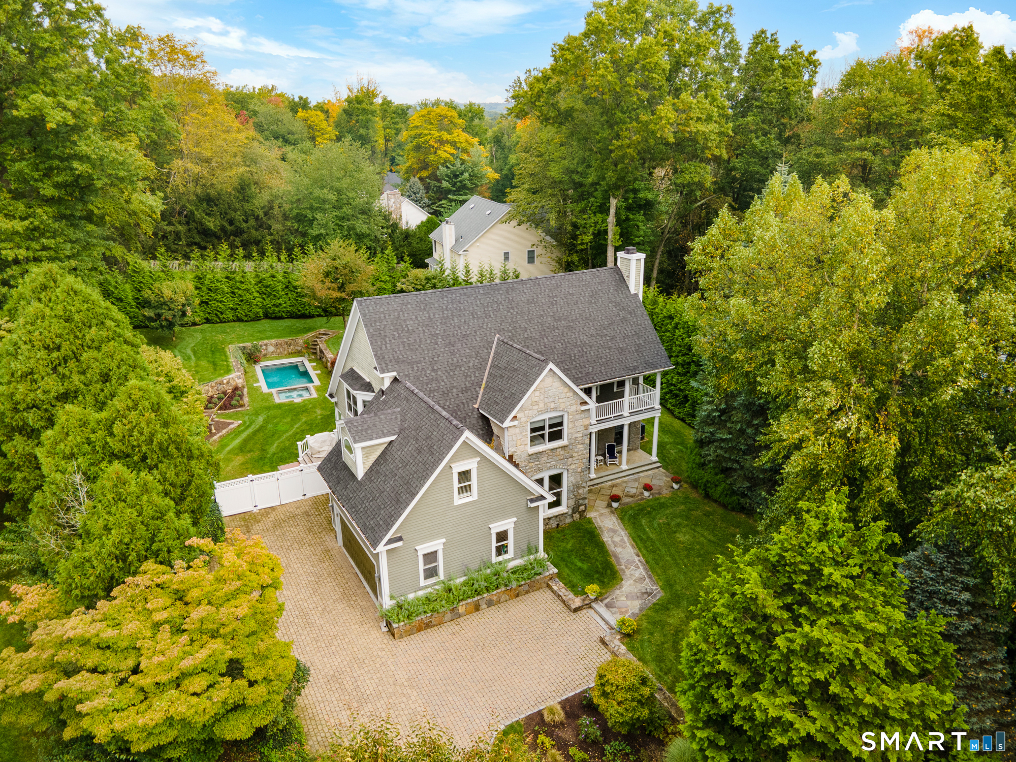 19 Christopher Lane Property Photo 36