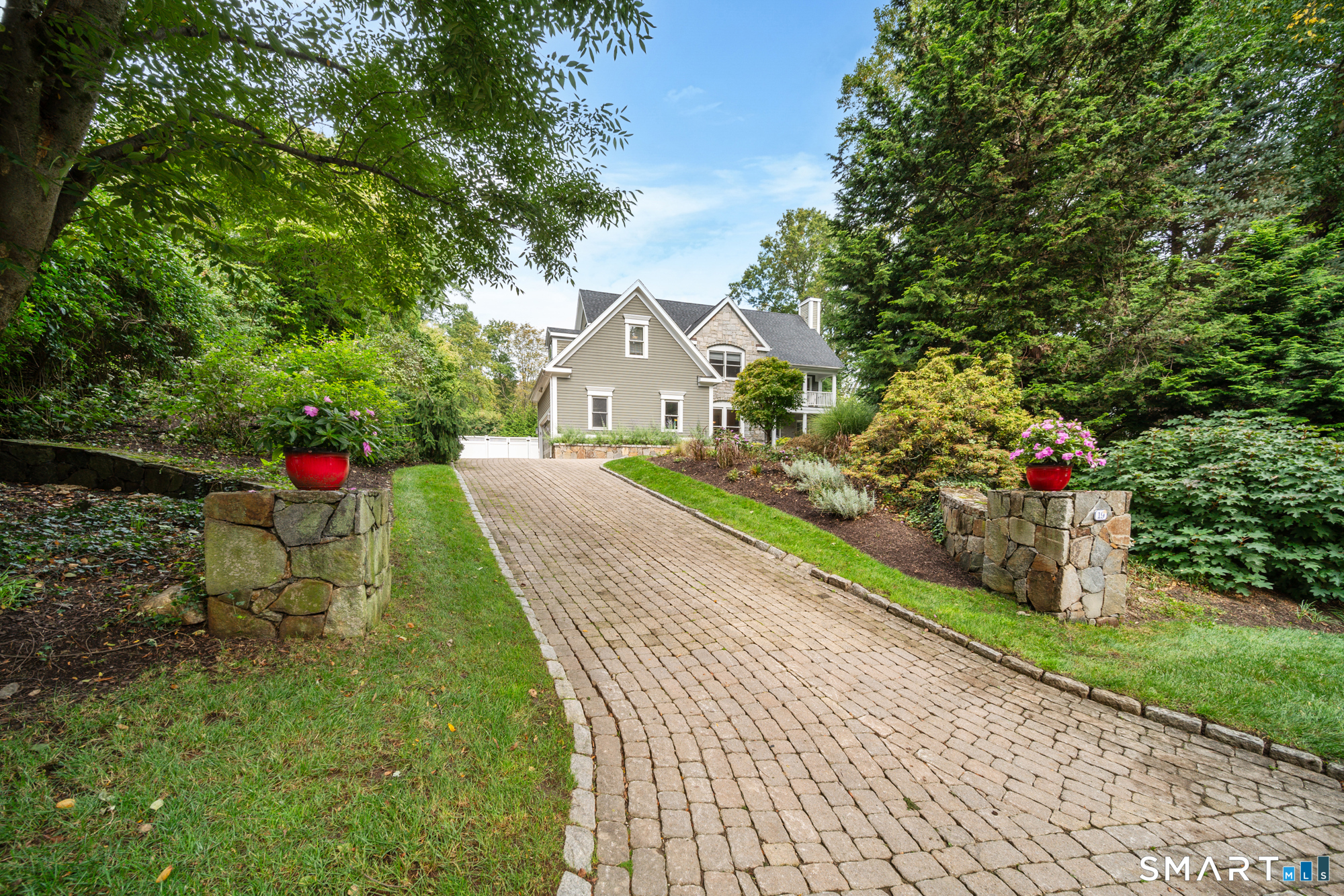 19 Christopher Lane Property Photo 37