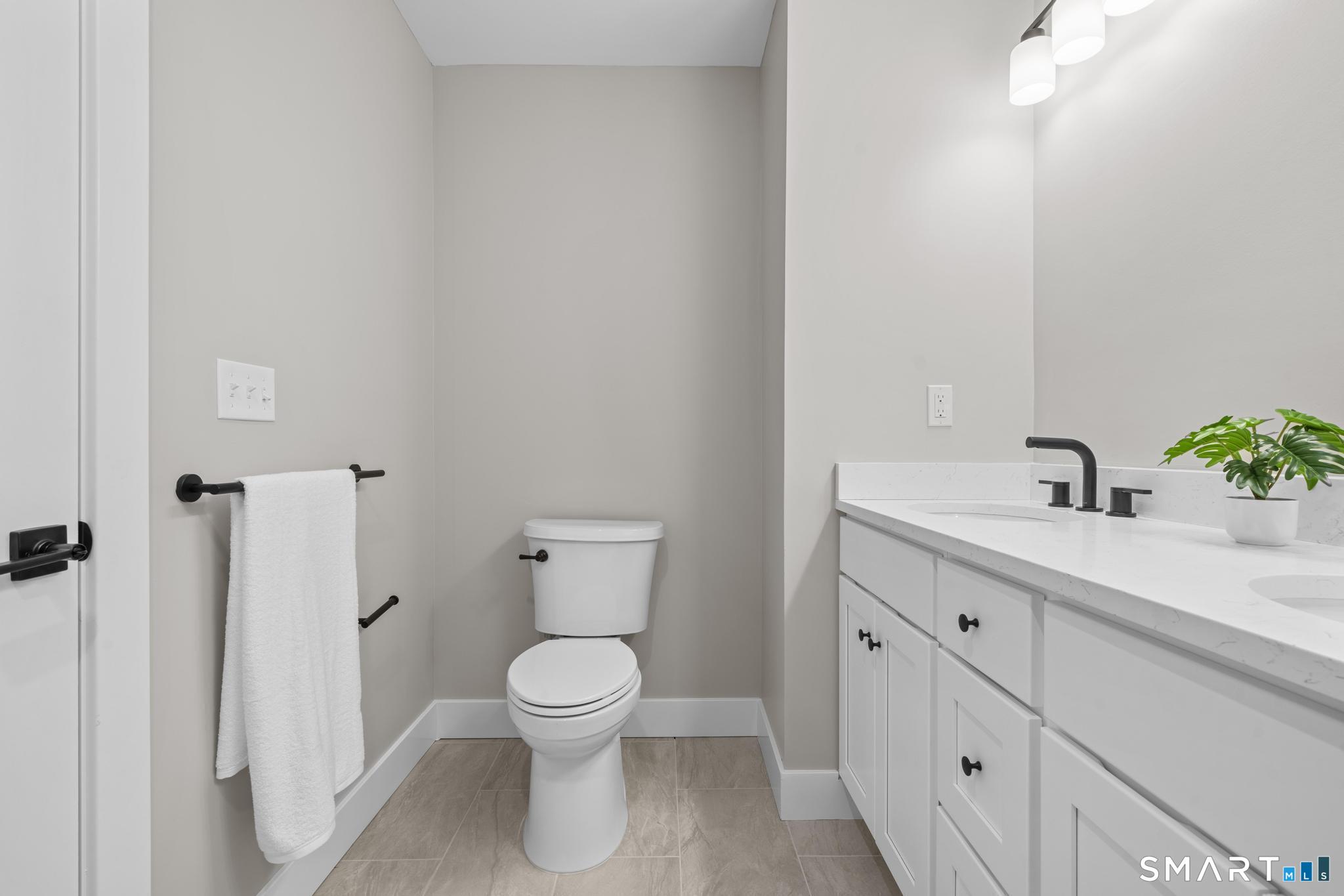 61 West 15 Street Property Photo 27
