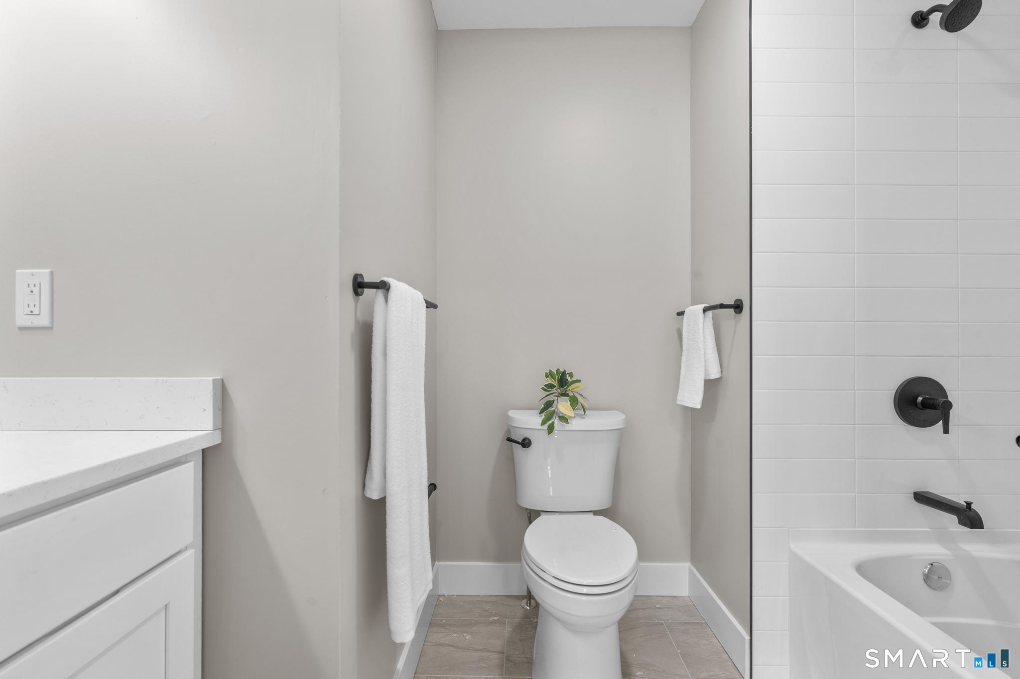 61 West 15 Street Property Photo 34
