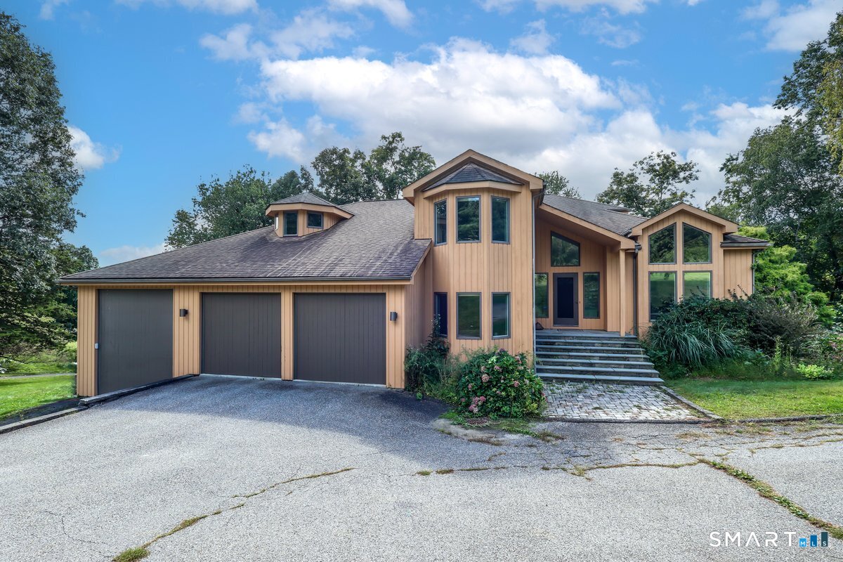 41 Mcnulty Drive Property Photo 1