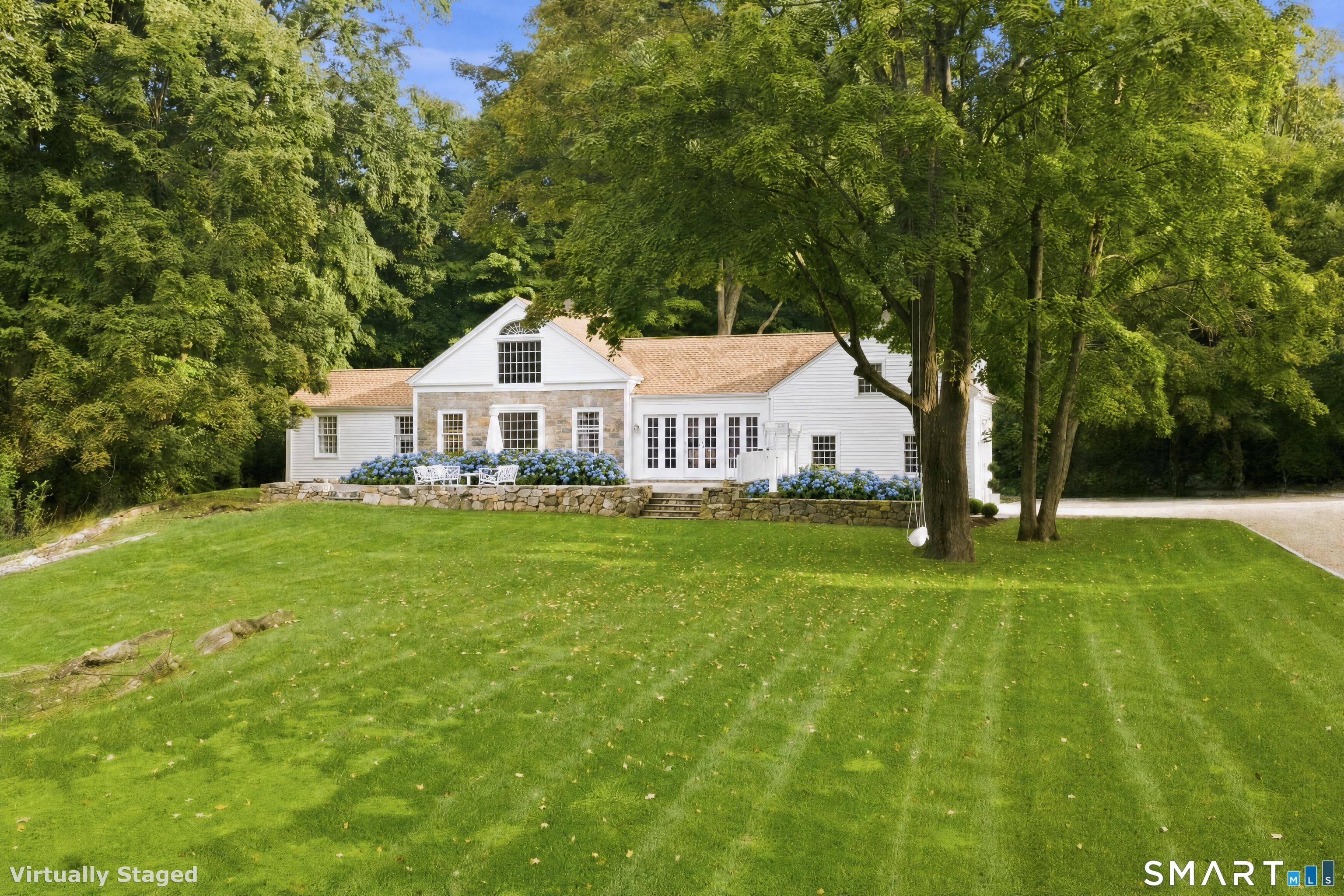 467 Nod Hill Road Property Photo 2