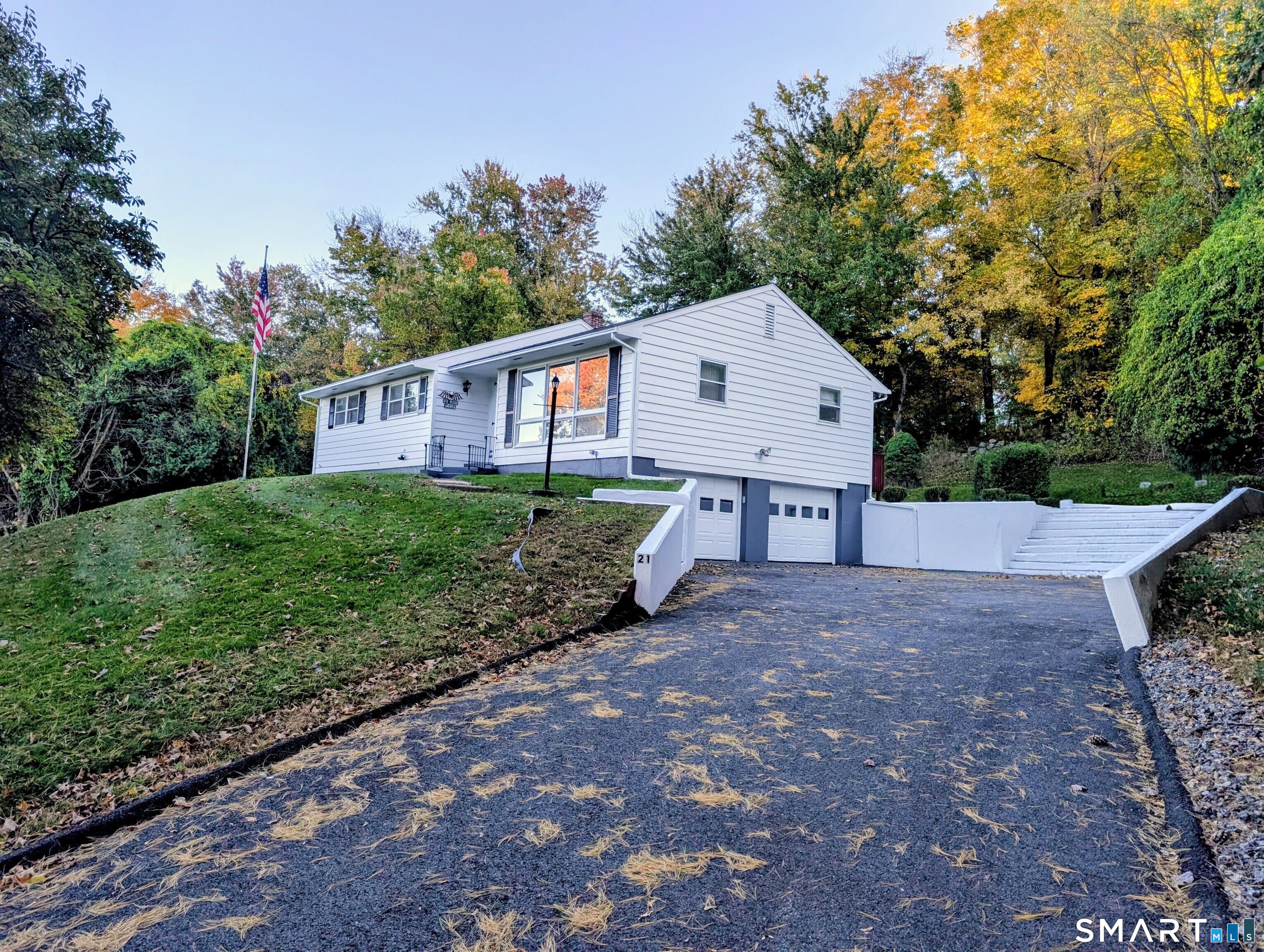 21 Fox Den Road Property Photo 1