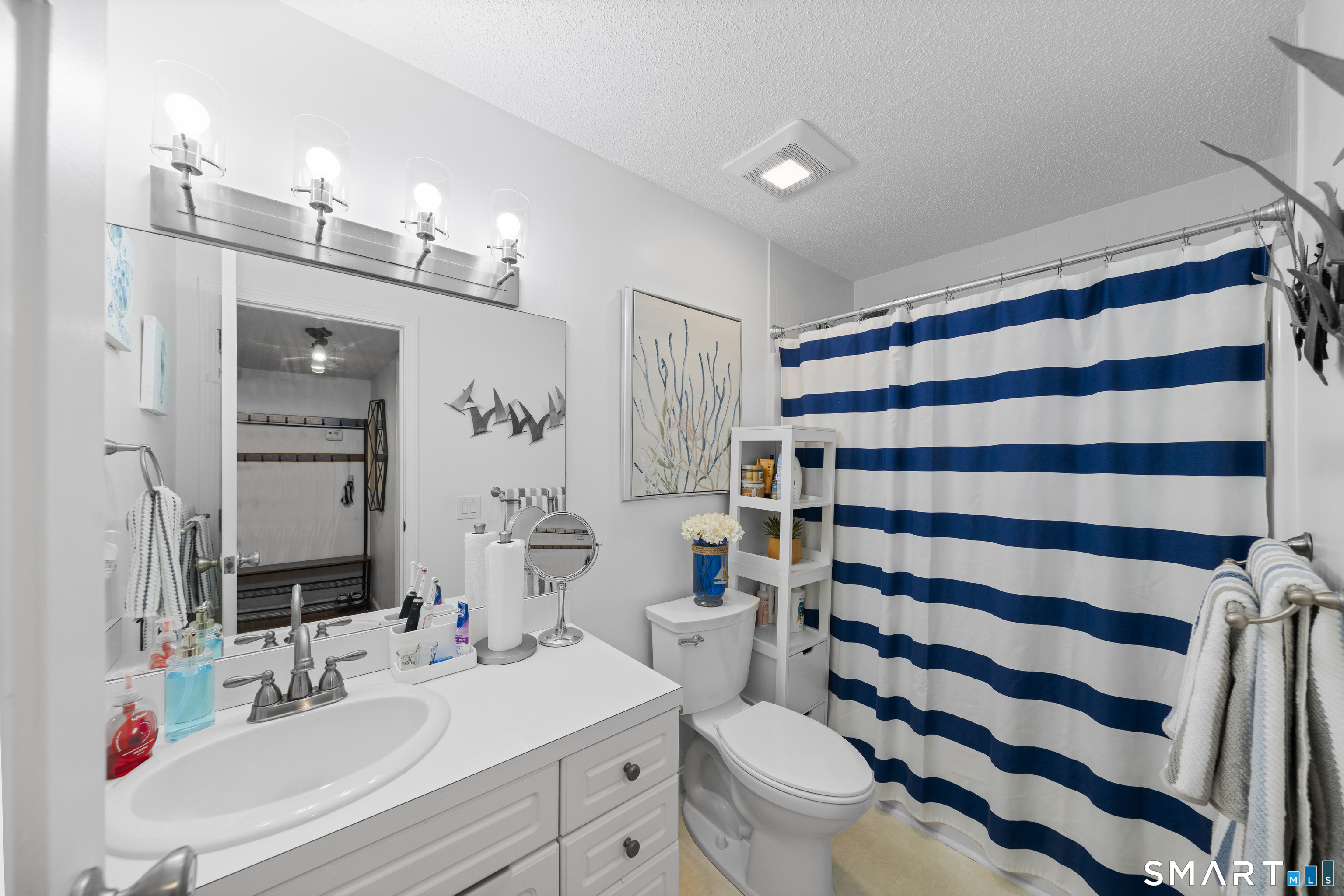 22 Amato D Drive Property Photo 13