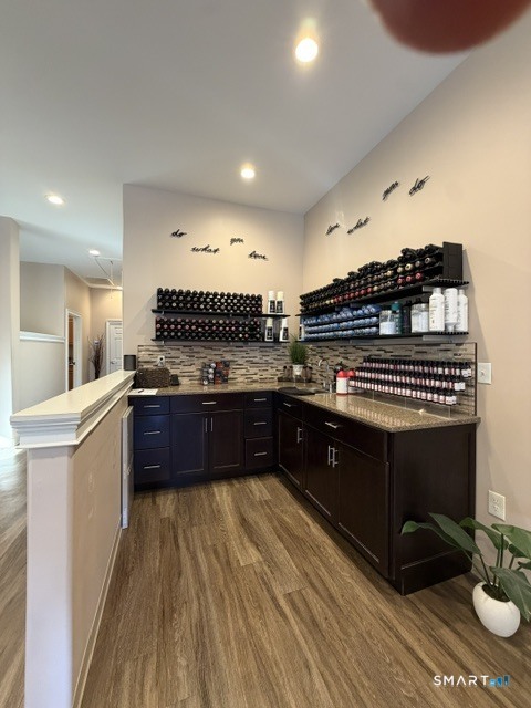 915 Sullivan 5 Avenue Property Photo 8