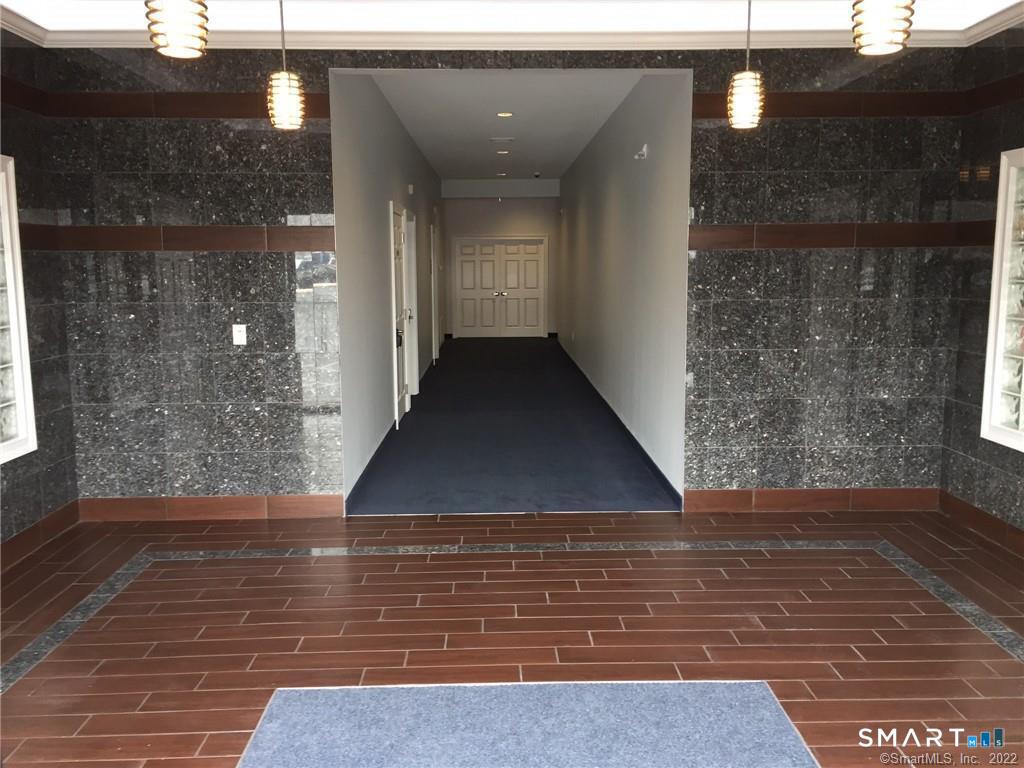 915 Sullivan 5 Avenue Property Photo 14
