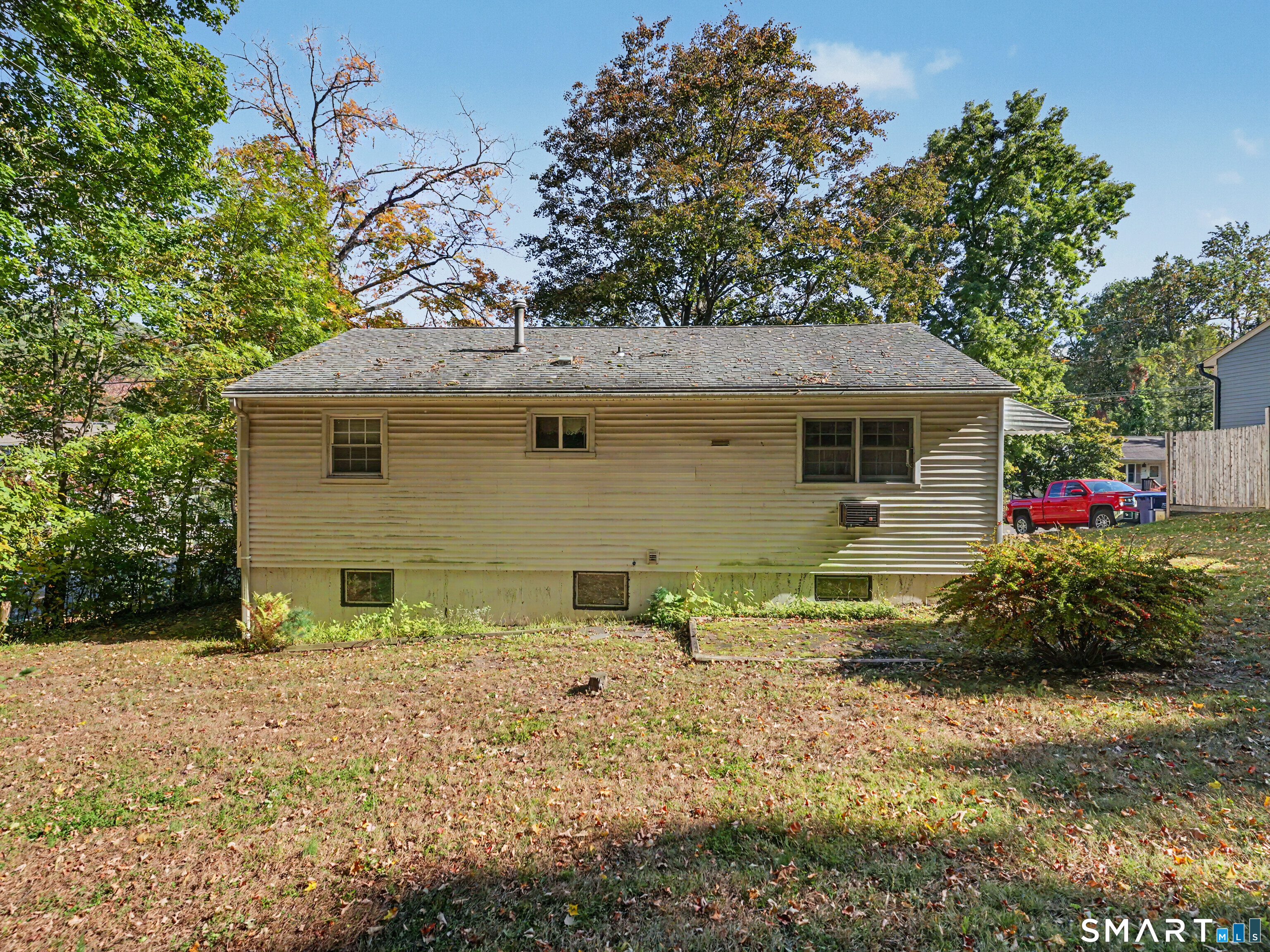 2 Almar Drive Property Photo 4
