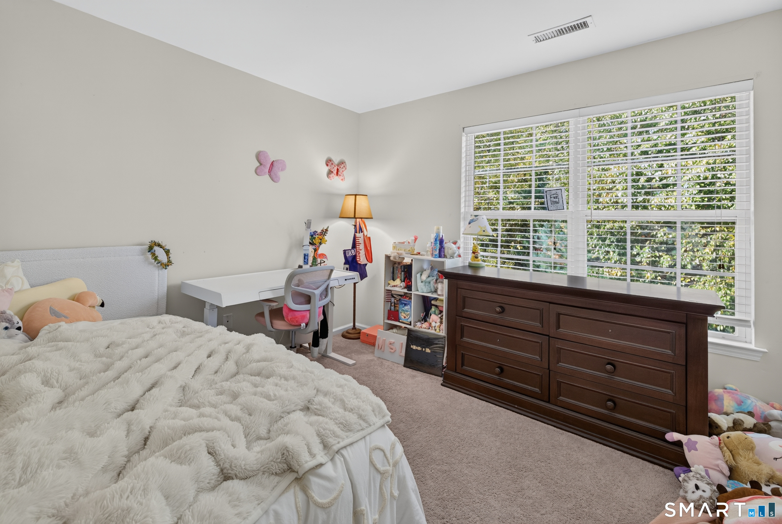 25 Auburn Way Property Photo 24