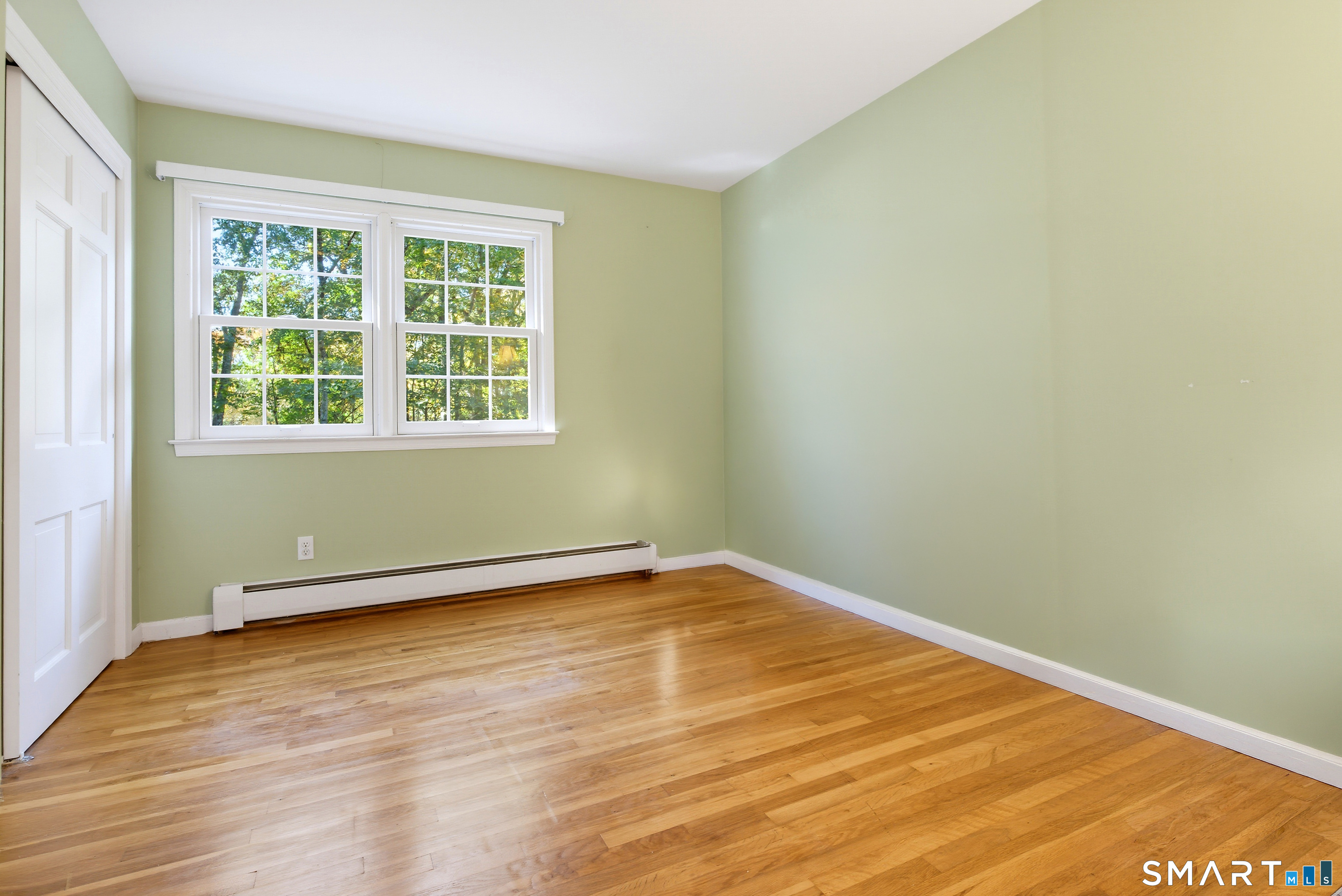 8 Glen Lane Property Photo 32