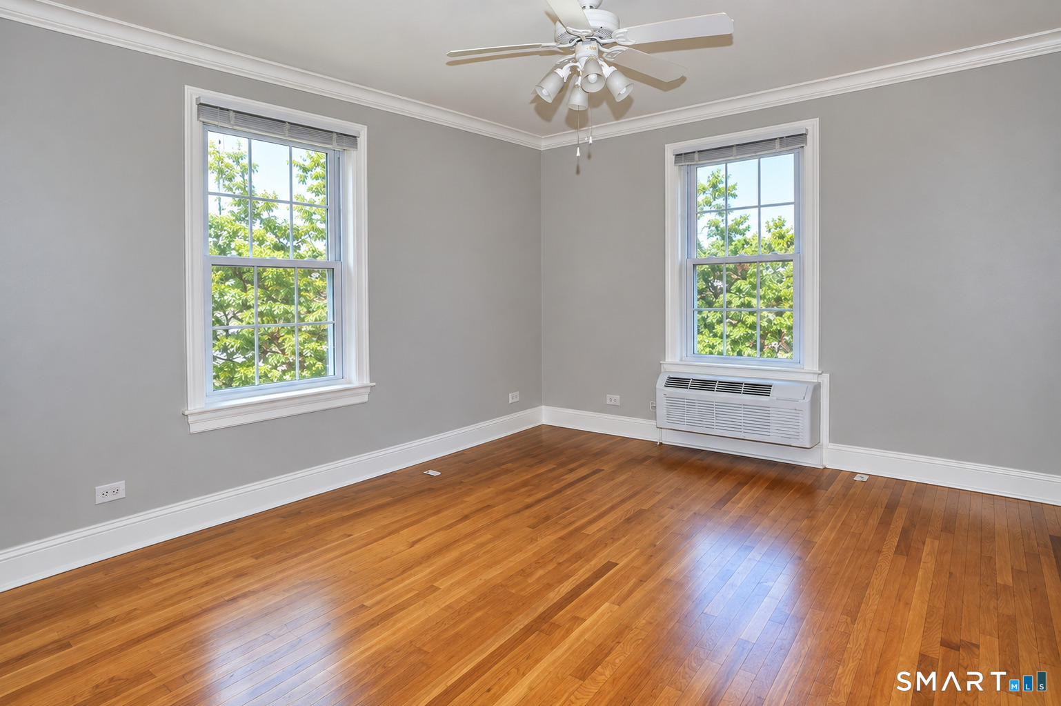 833 Summer 3b Street Property Photo 10