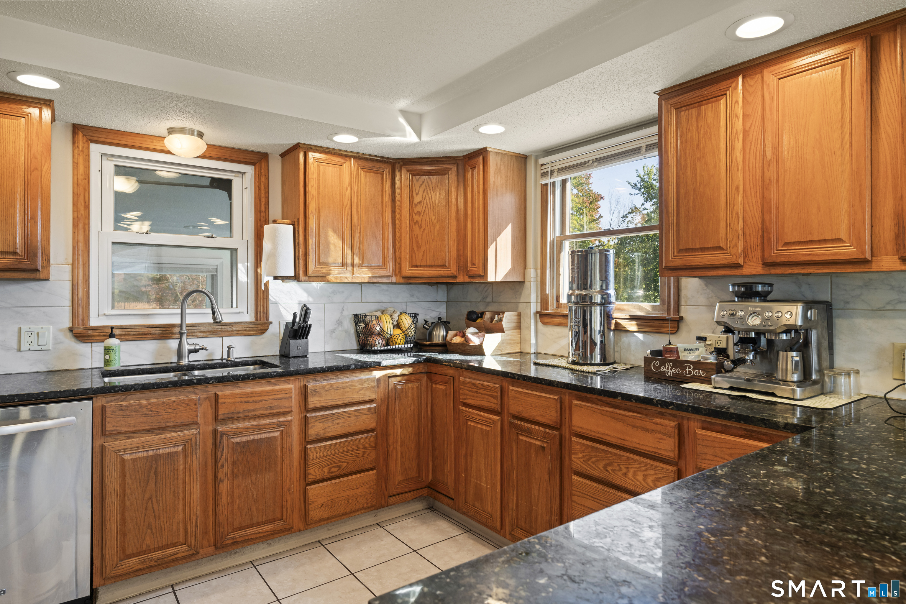 17 Pearl Street Property Photo 12
