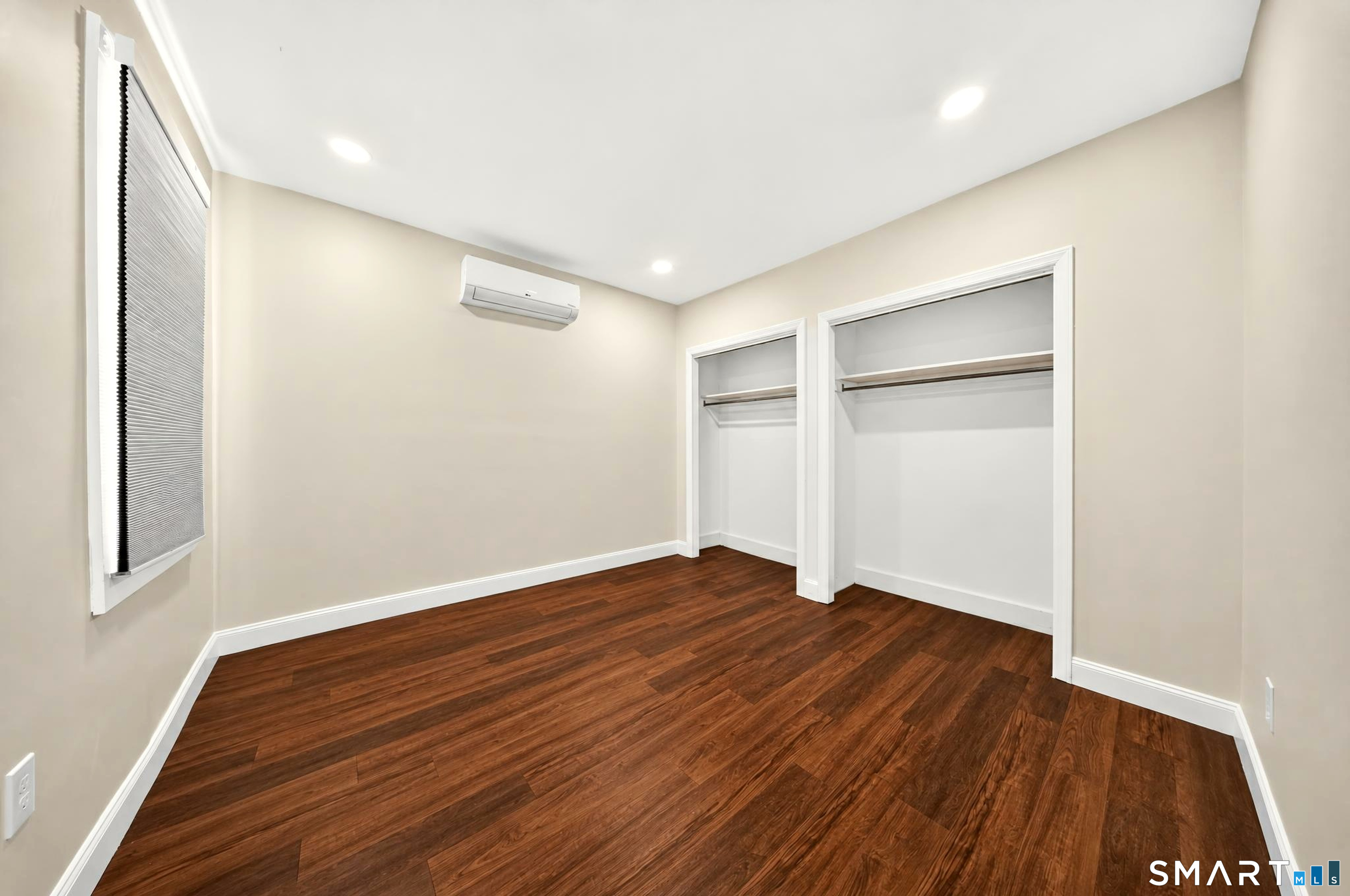 15 Ridgeway Street Property Photo 16