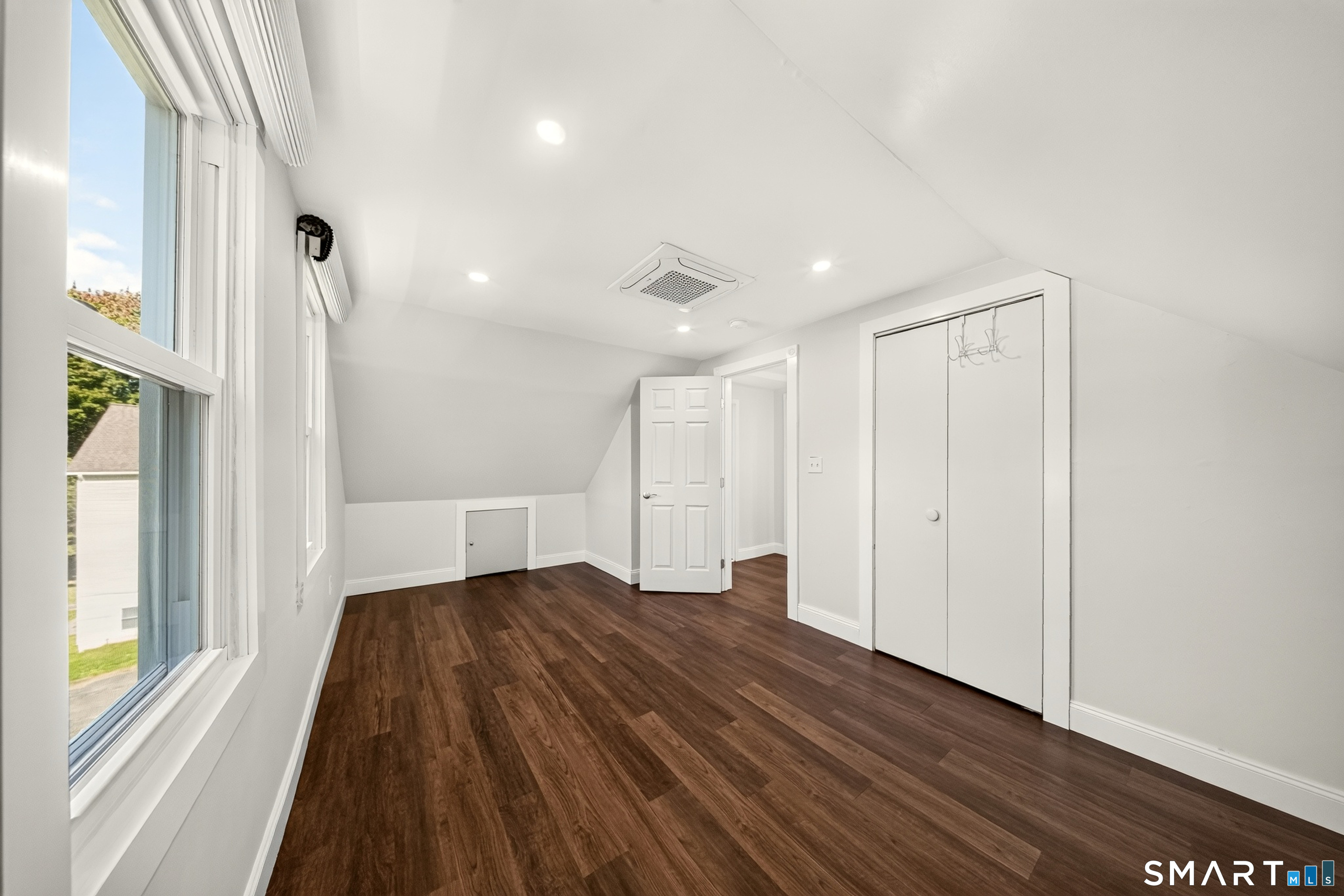 15 Ridgeway Street Property Photo 20