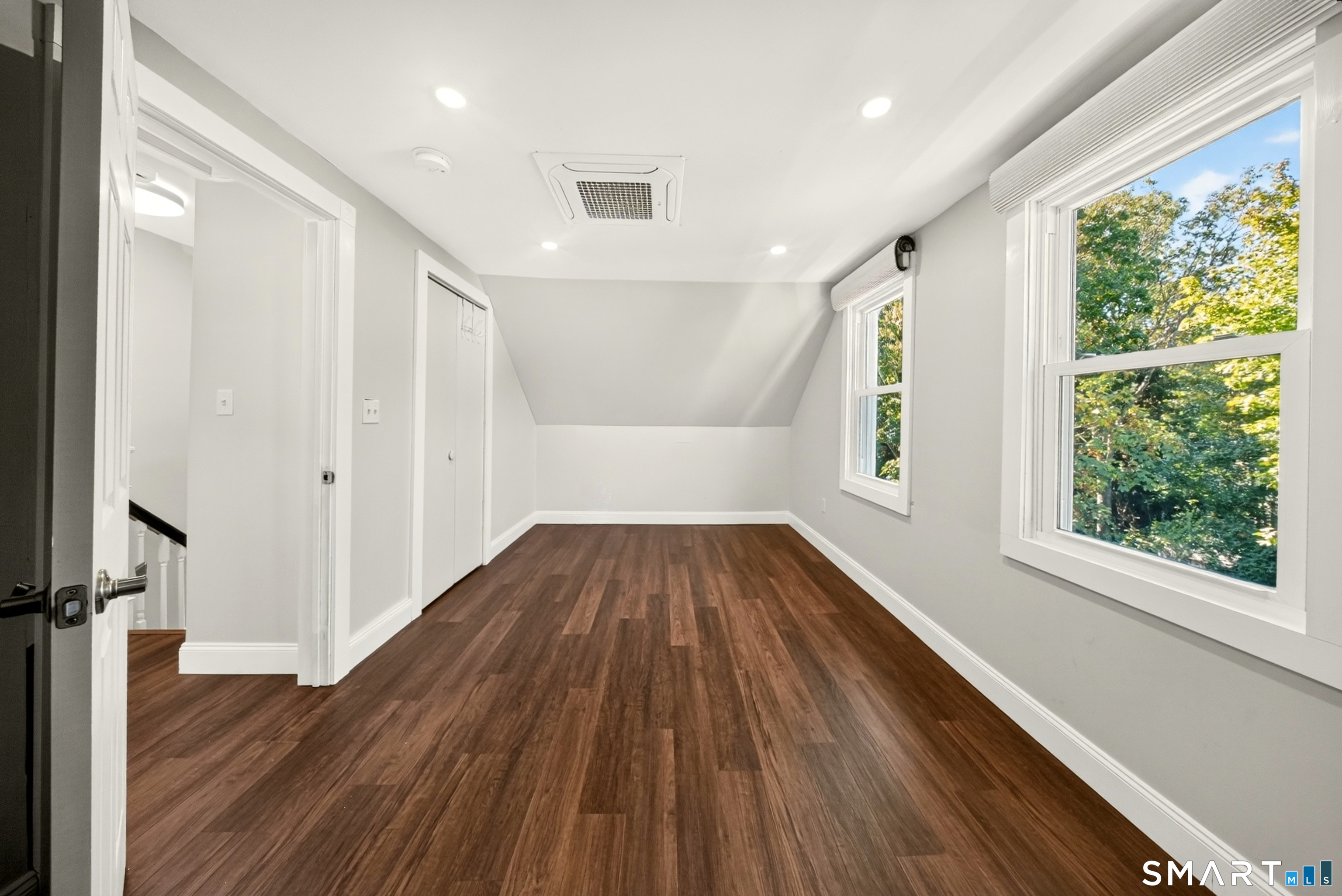 15 Ridgeway Street Property Photo 21