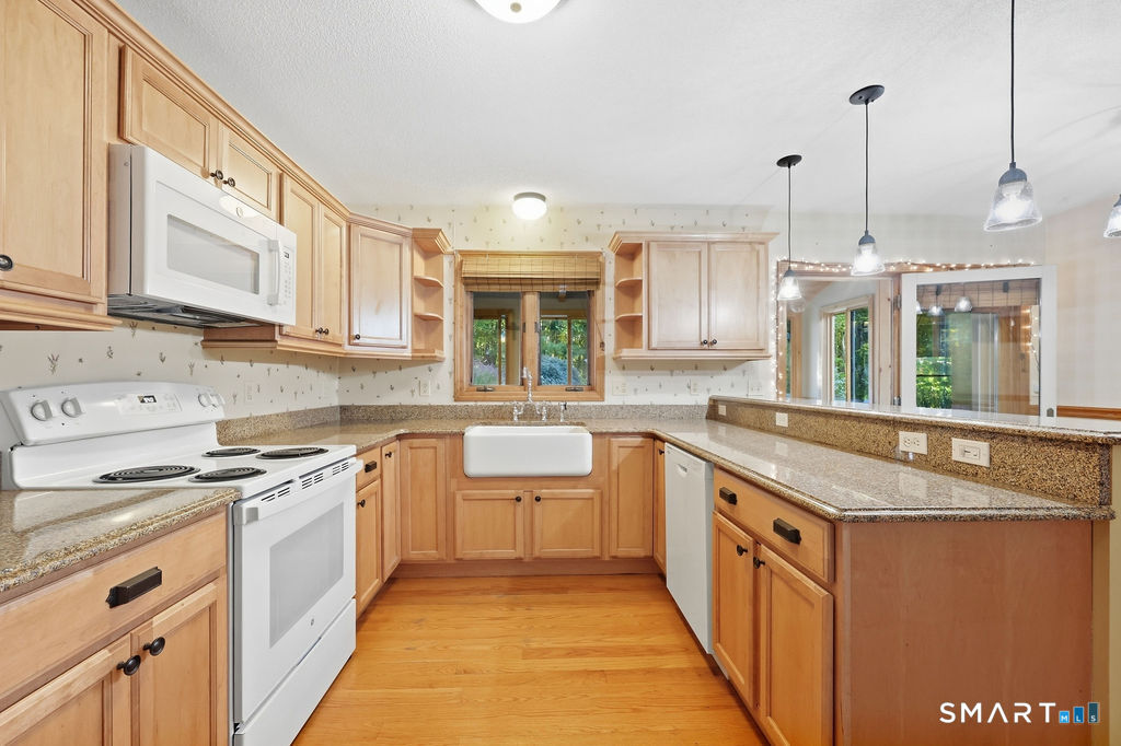 435 Old Slocum Road Property Photo 8