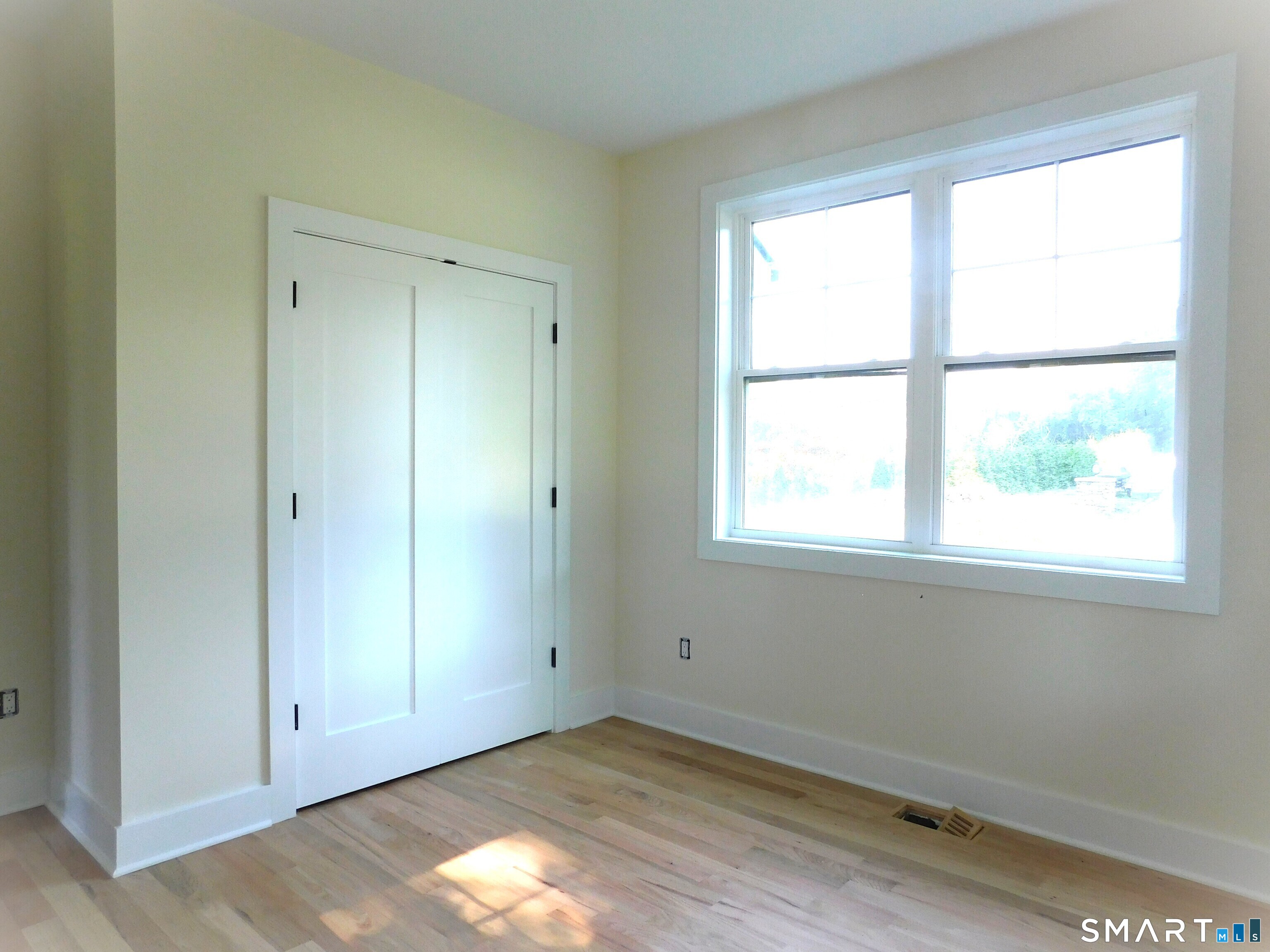 60 Mohegan Road Property Photo 10